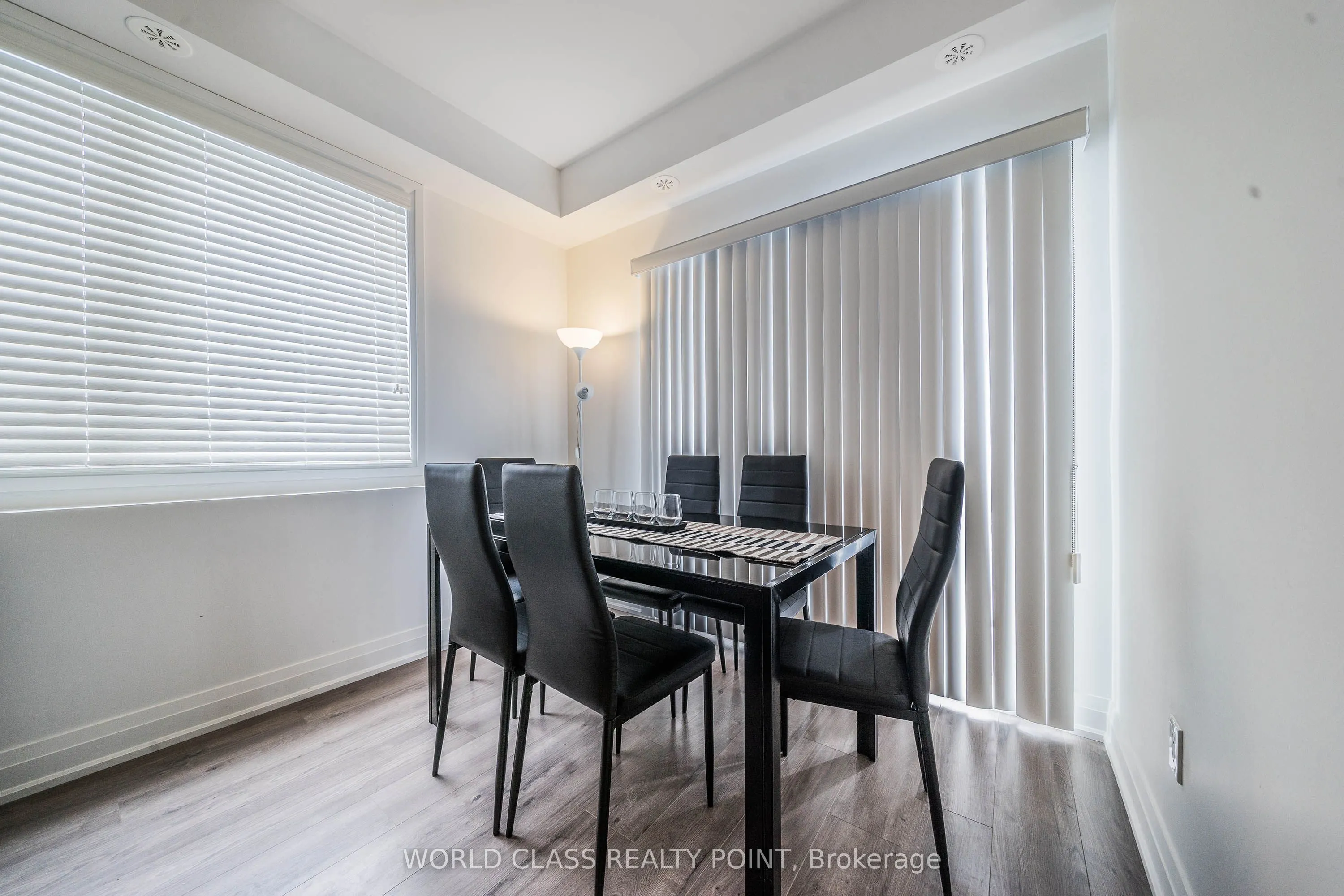 780 Sheppard Avenue E, #TH62