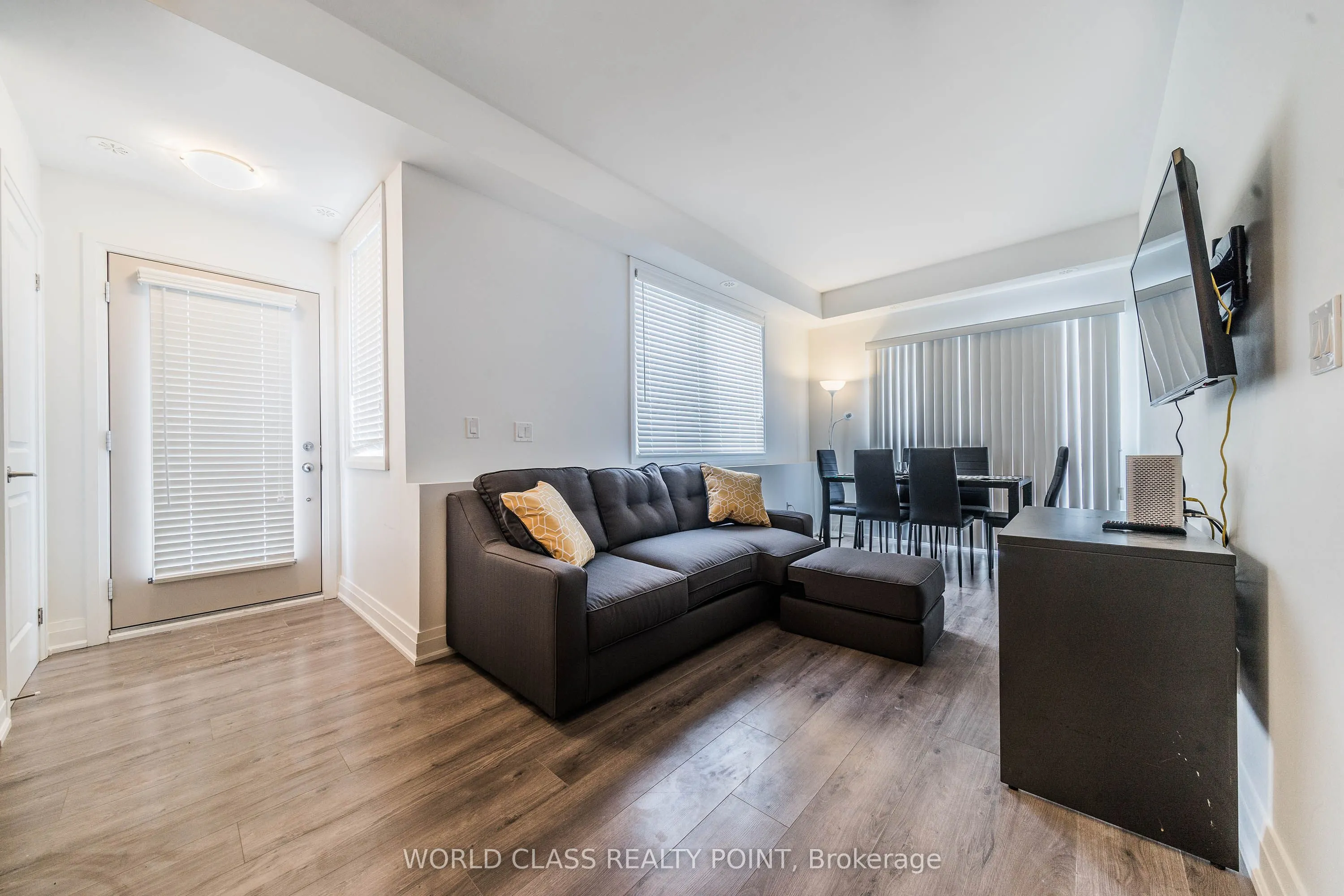 780 Sheppard Avenue E, #TH62