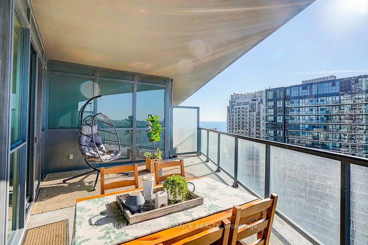 20 Bruyeres Mews, #2501