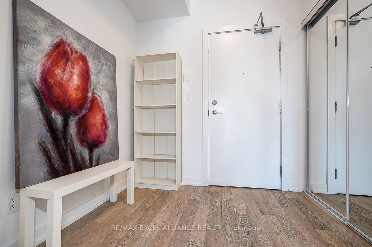 20 Bruyeres Mews, #2501