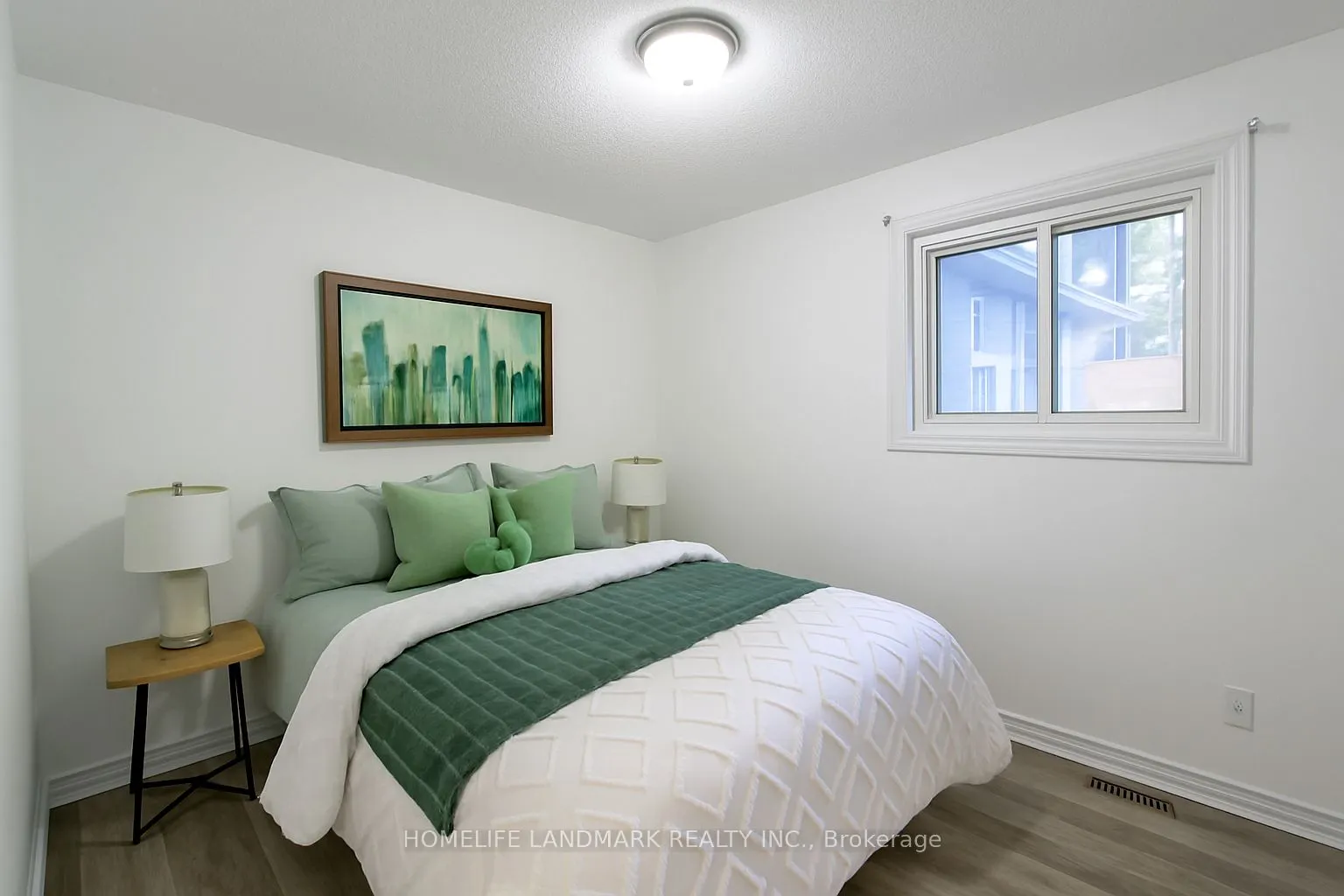 104 Loganberry Crescent
