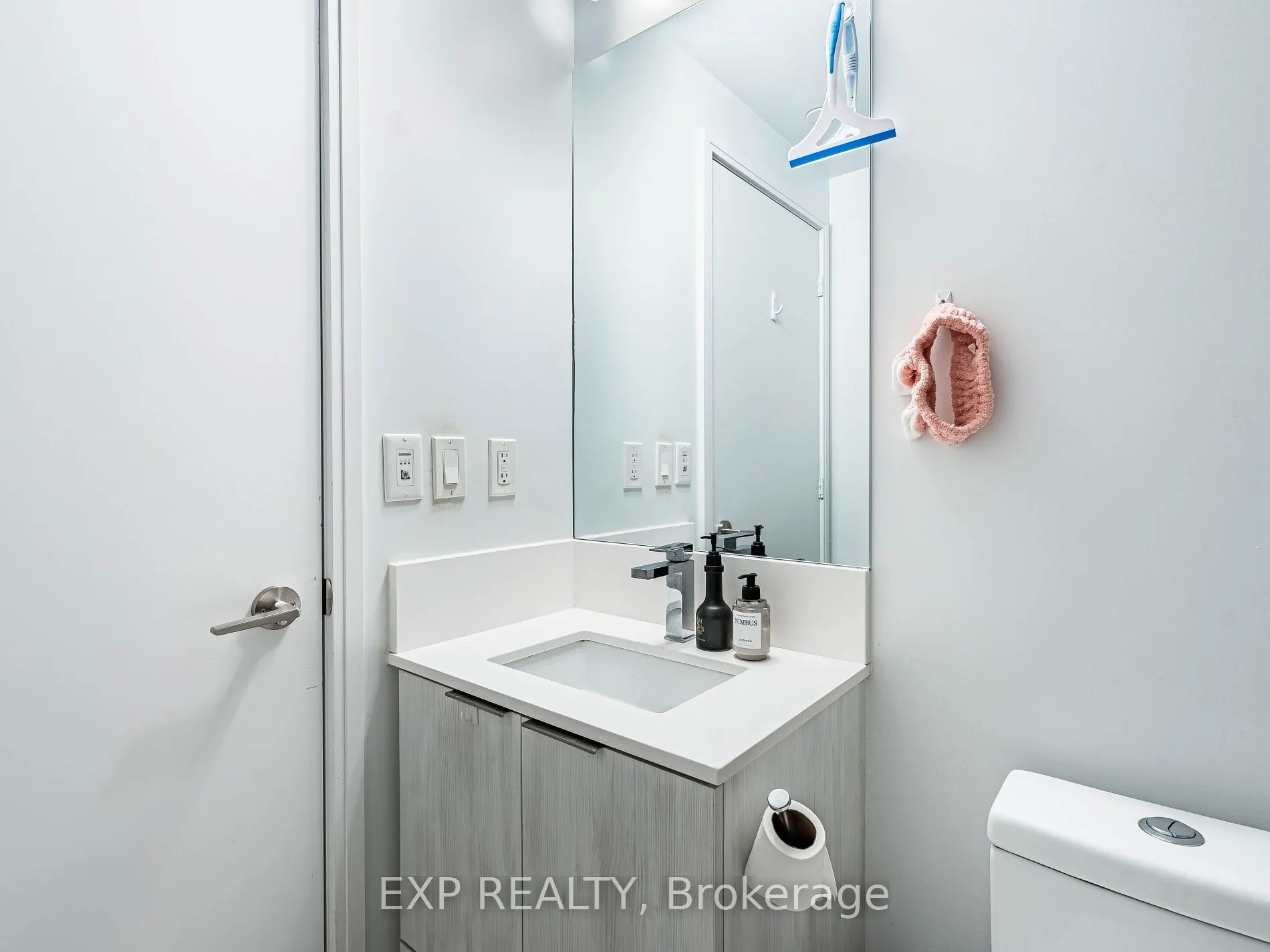 181 Dundas Street E, #4608