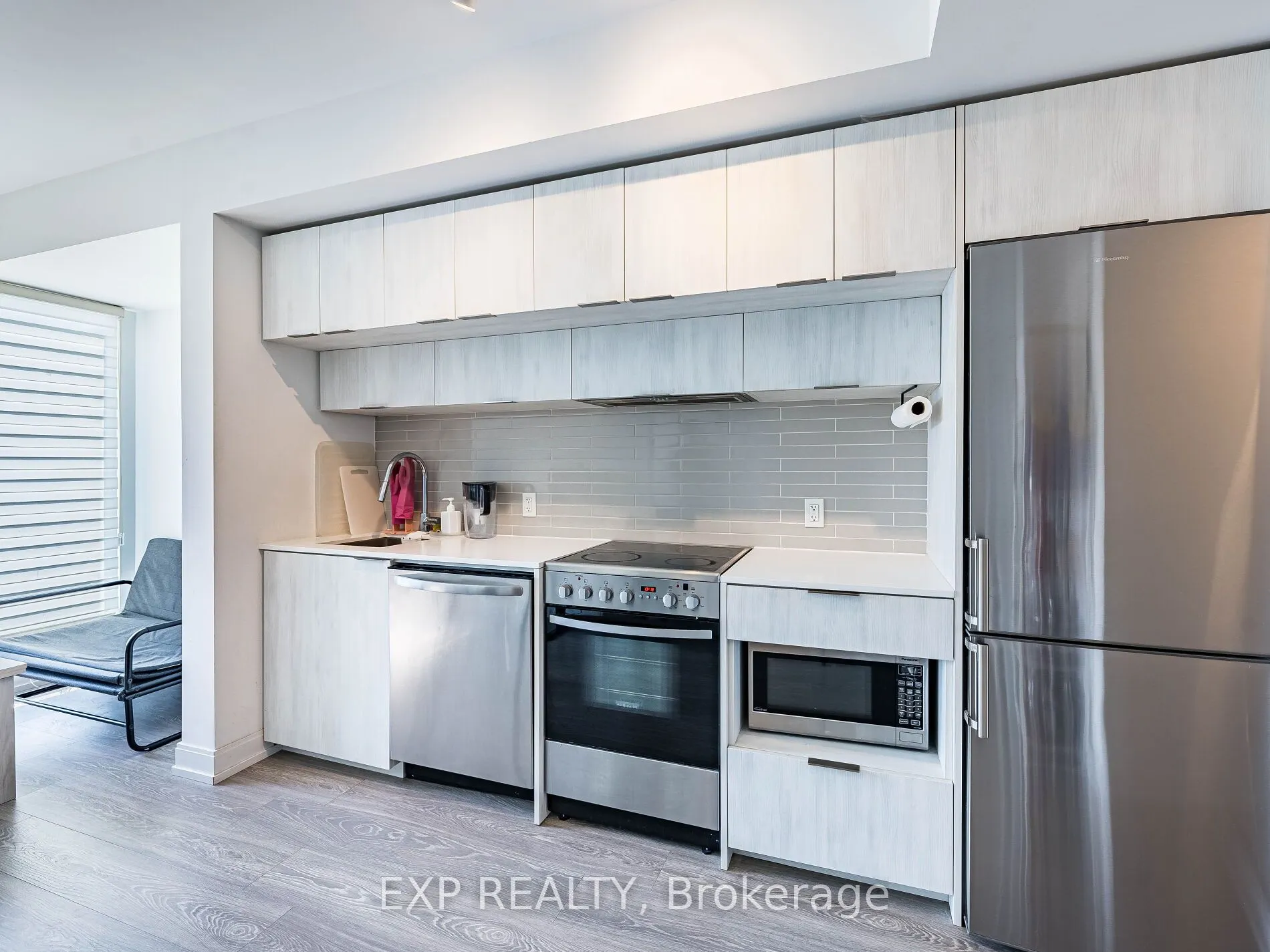 181 Dundas Street E, #4608