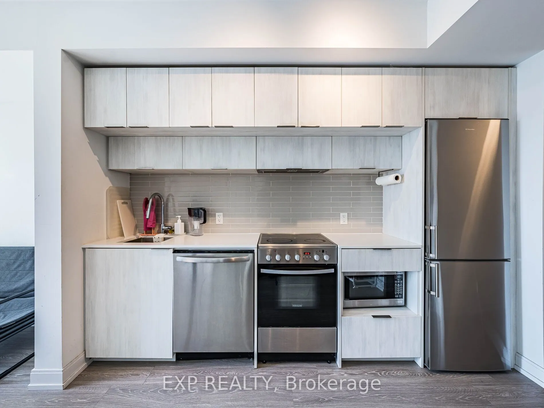 181 Dundas Street E, #4608