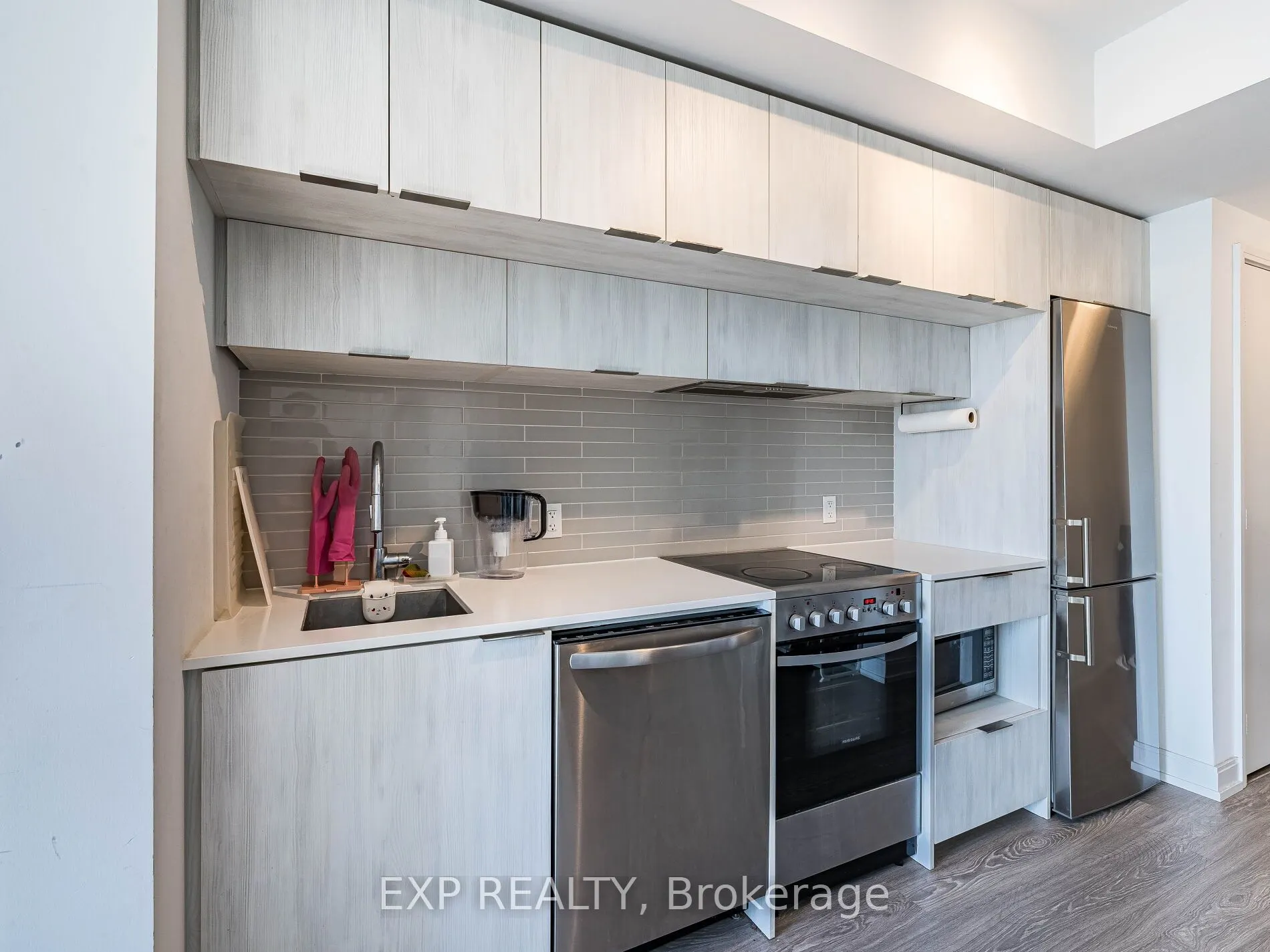 181 Dundas Street E, #4608