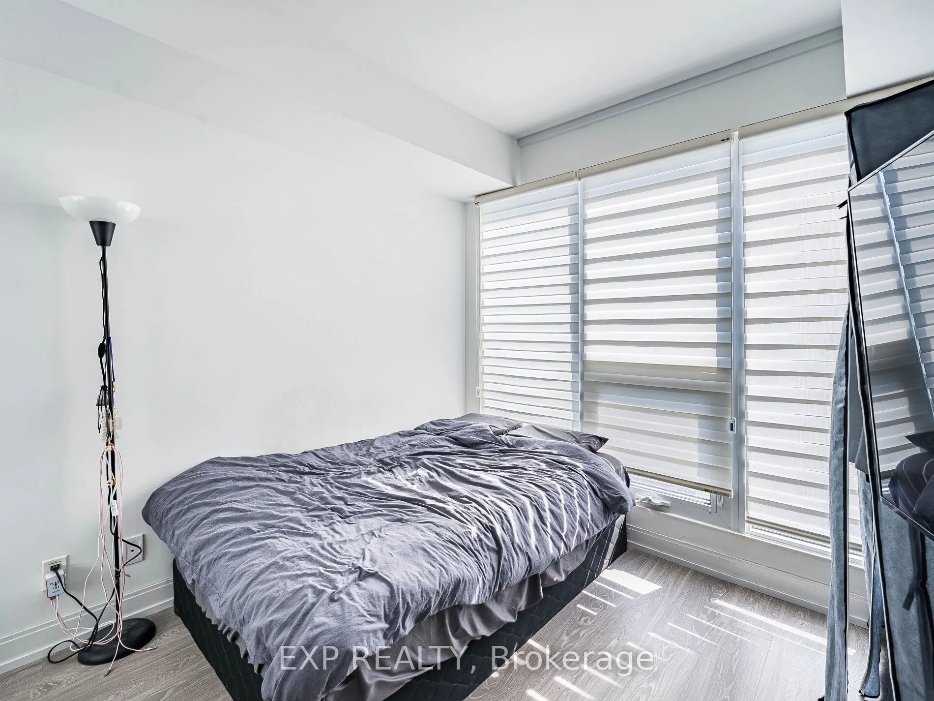 181 Dundas Street E, #4608