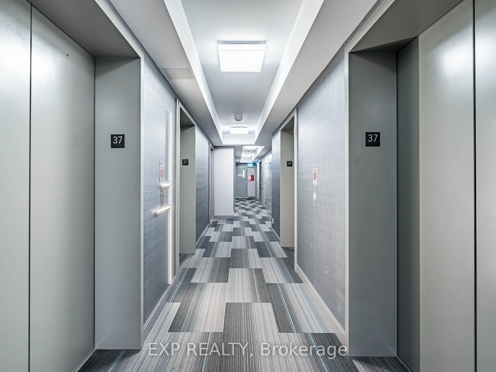 181 Dundas Street E, #3708