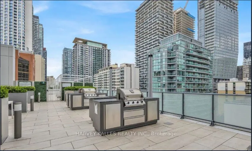 161 Roehampton Avenue, #317