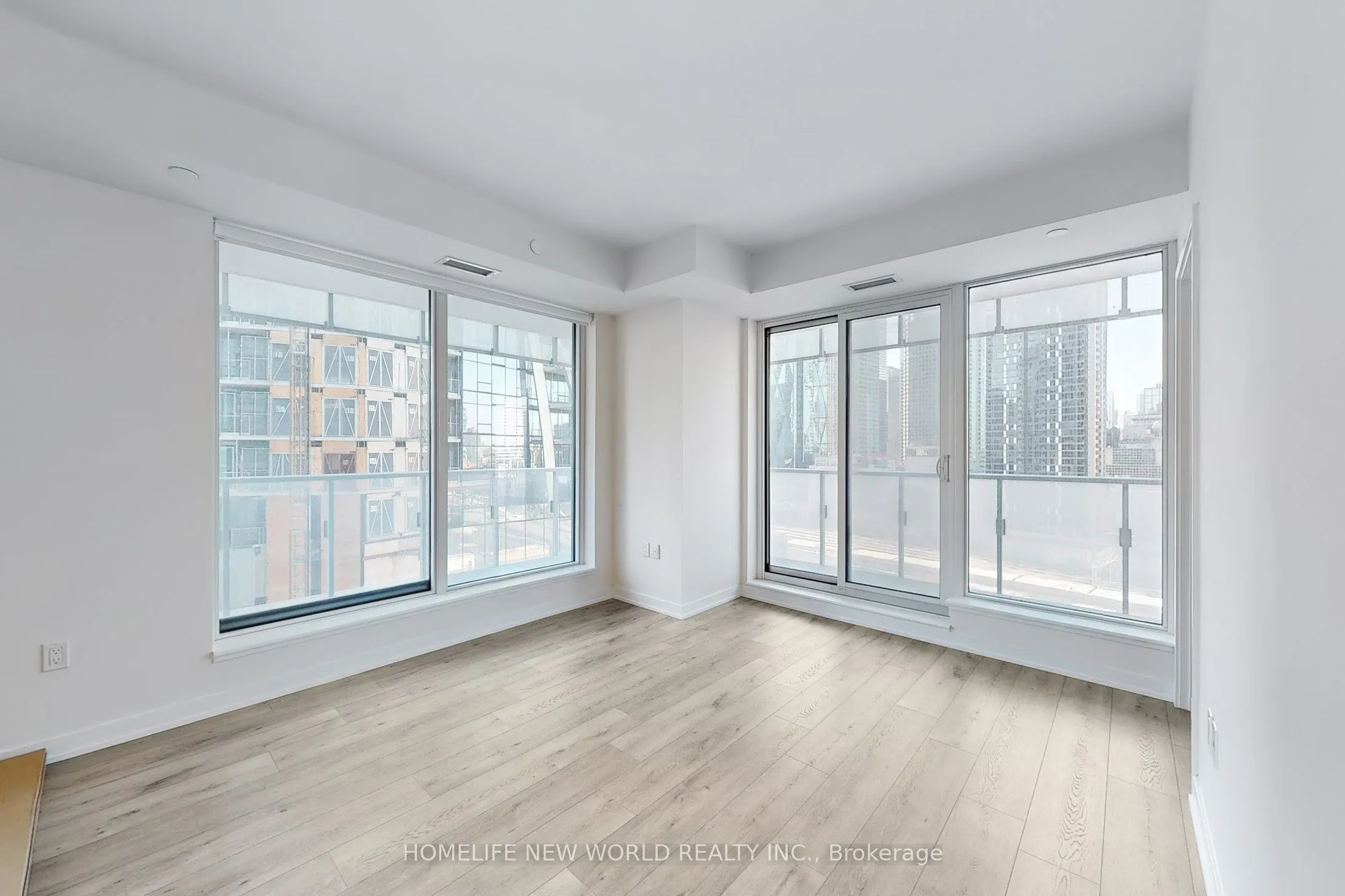 28 Freeland Street, #1504