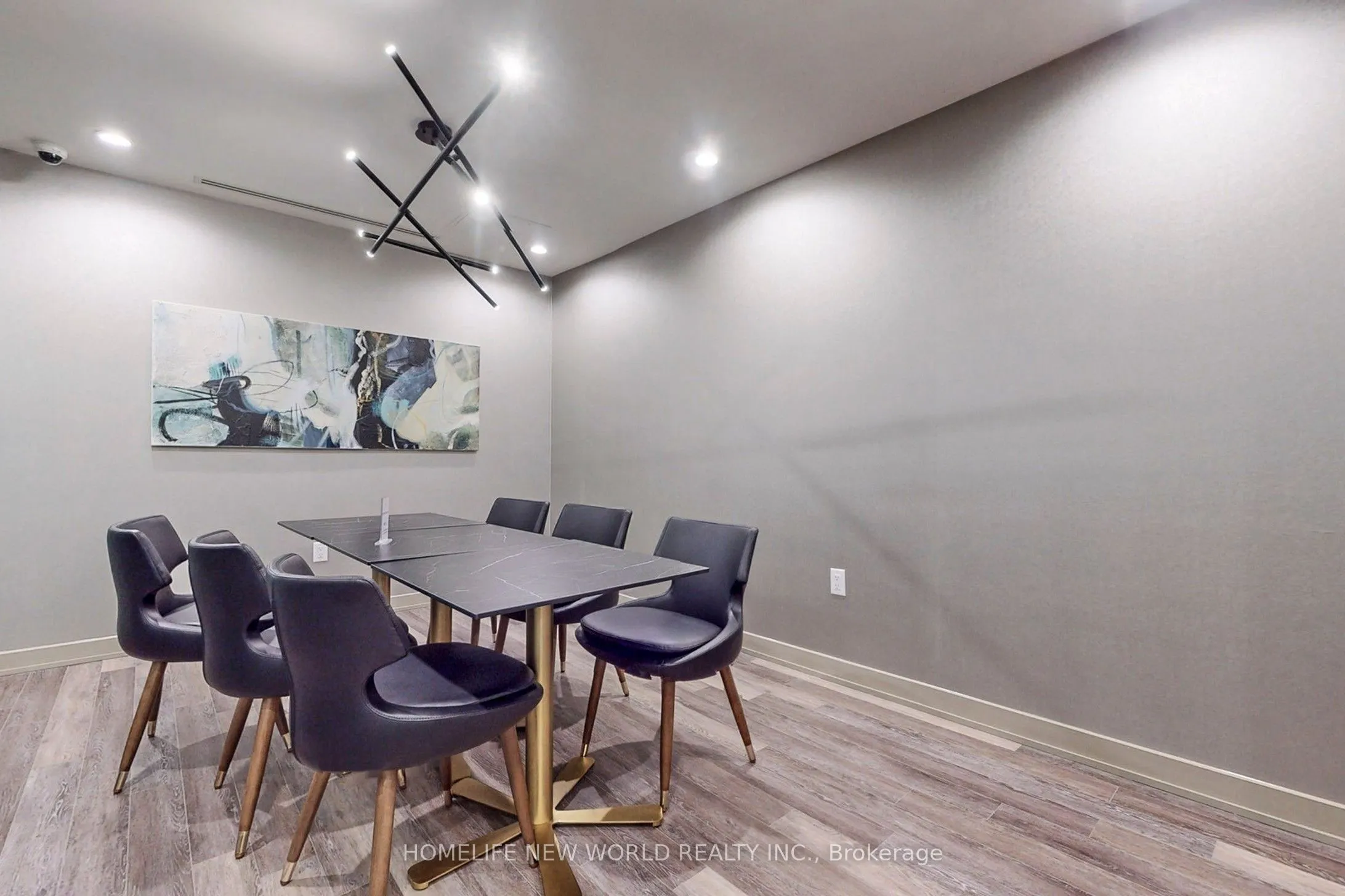 28 Freeland Street, #1504