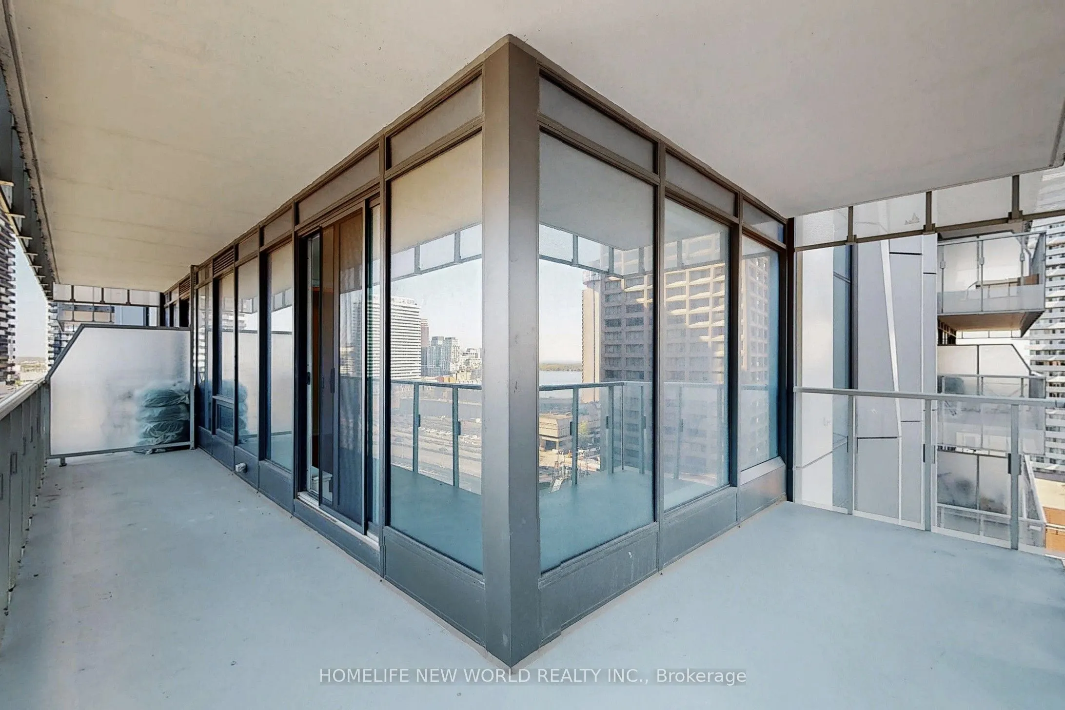 28 Freeland Street, #1504