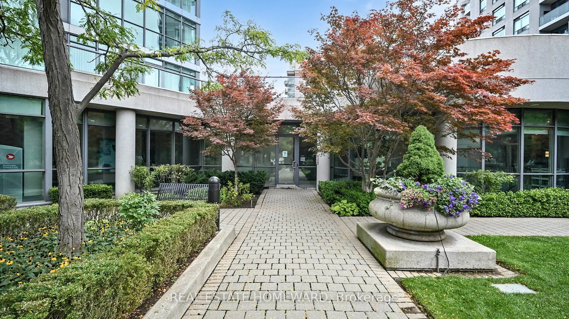 30 Harrison Garden Boulevard, #1207