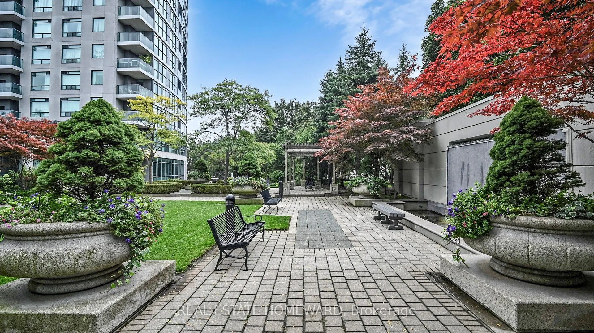 30 Harrison Garden Boulevard, #1207