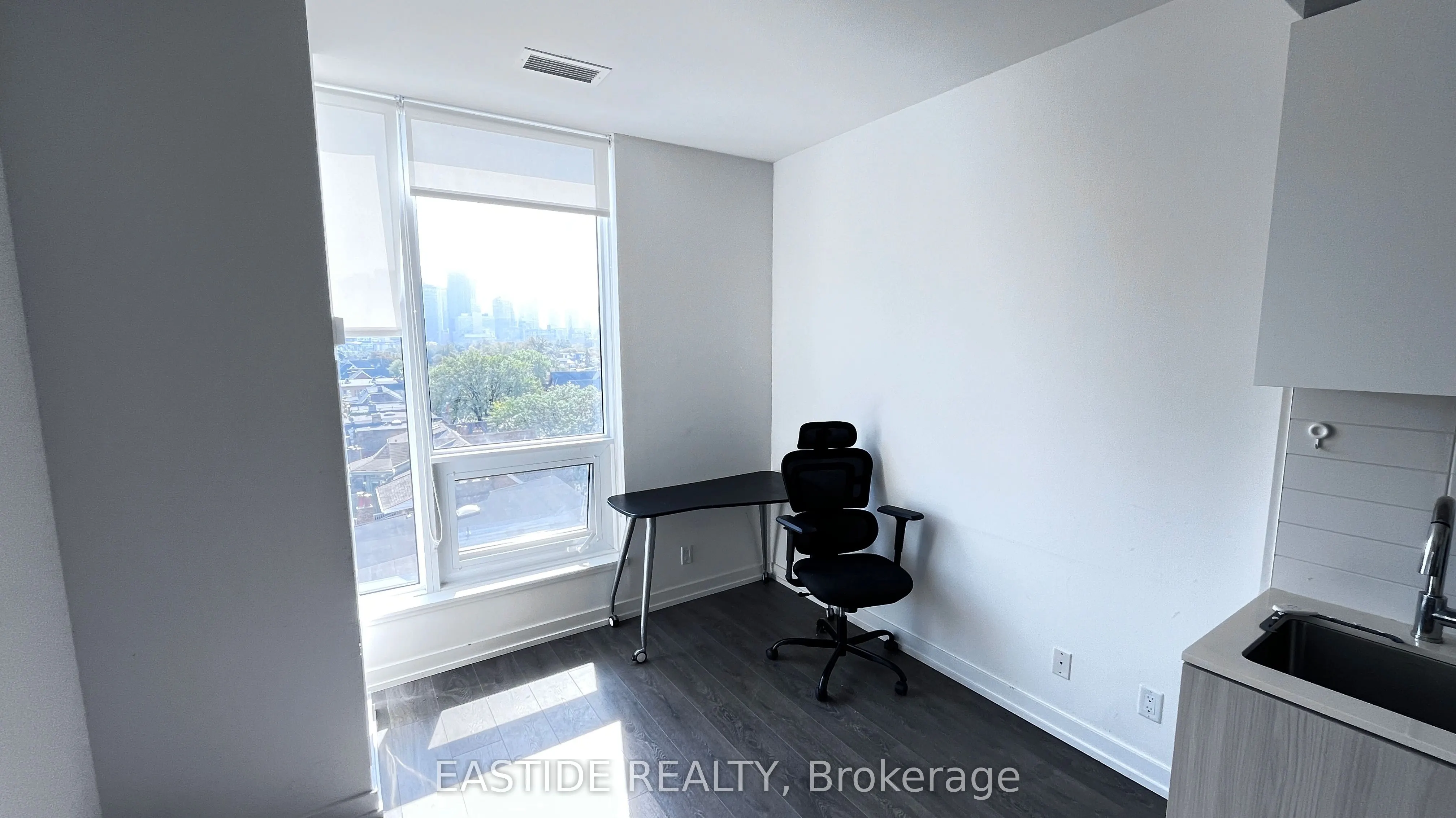 203 College Street, #612