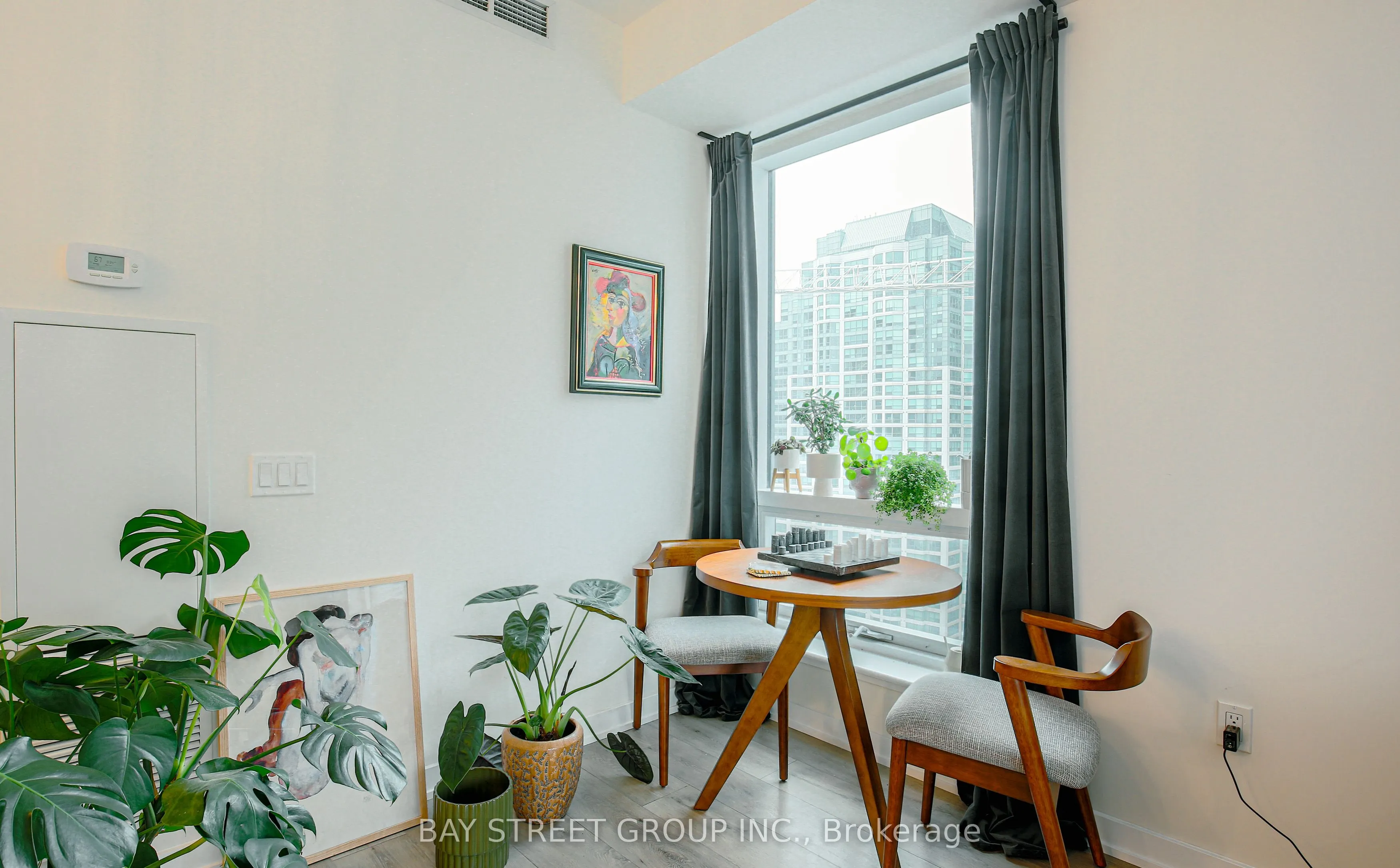 28 Freeland Street, #2004