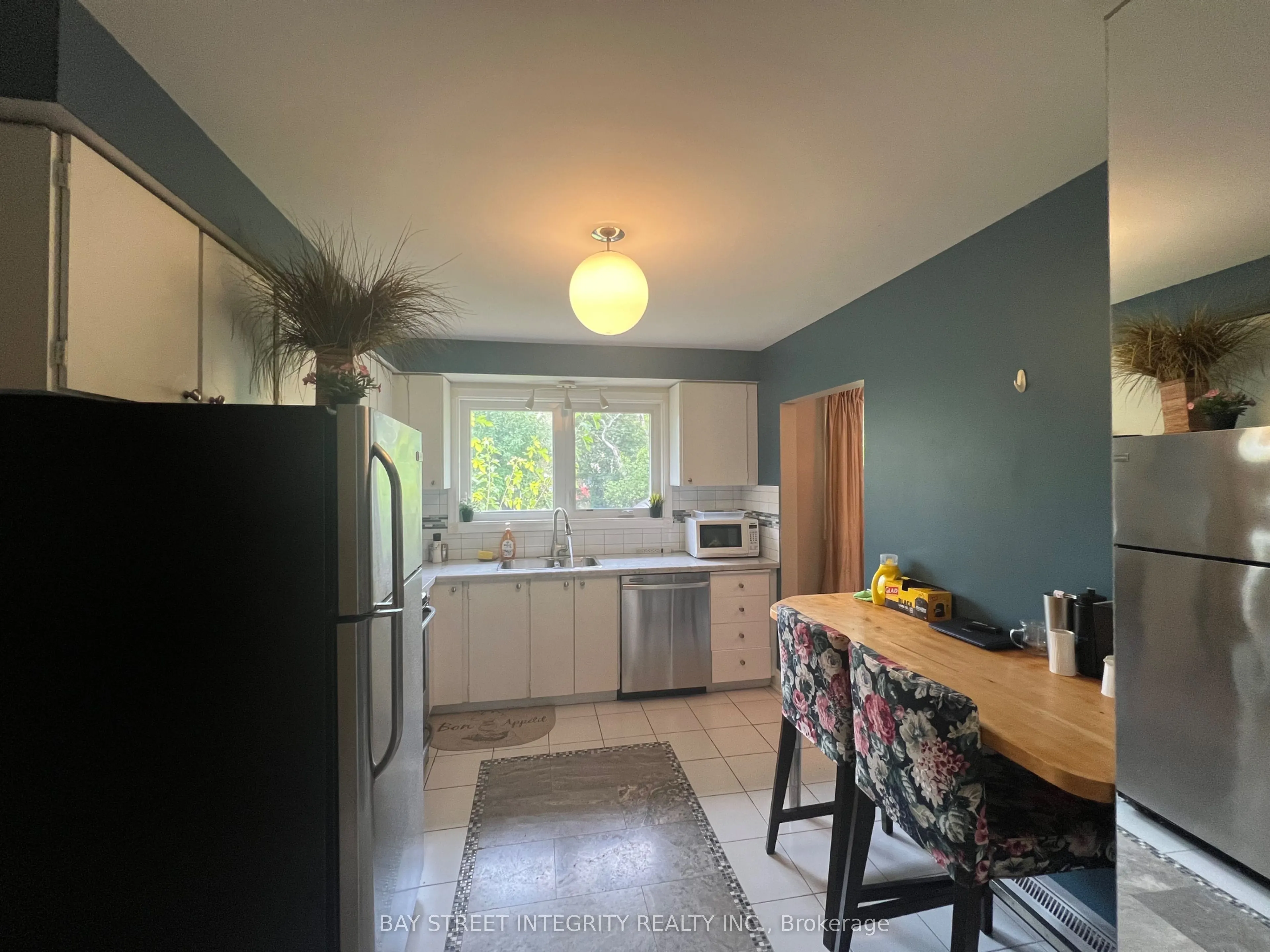 81 Crossbow Crescent