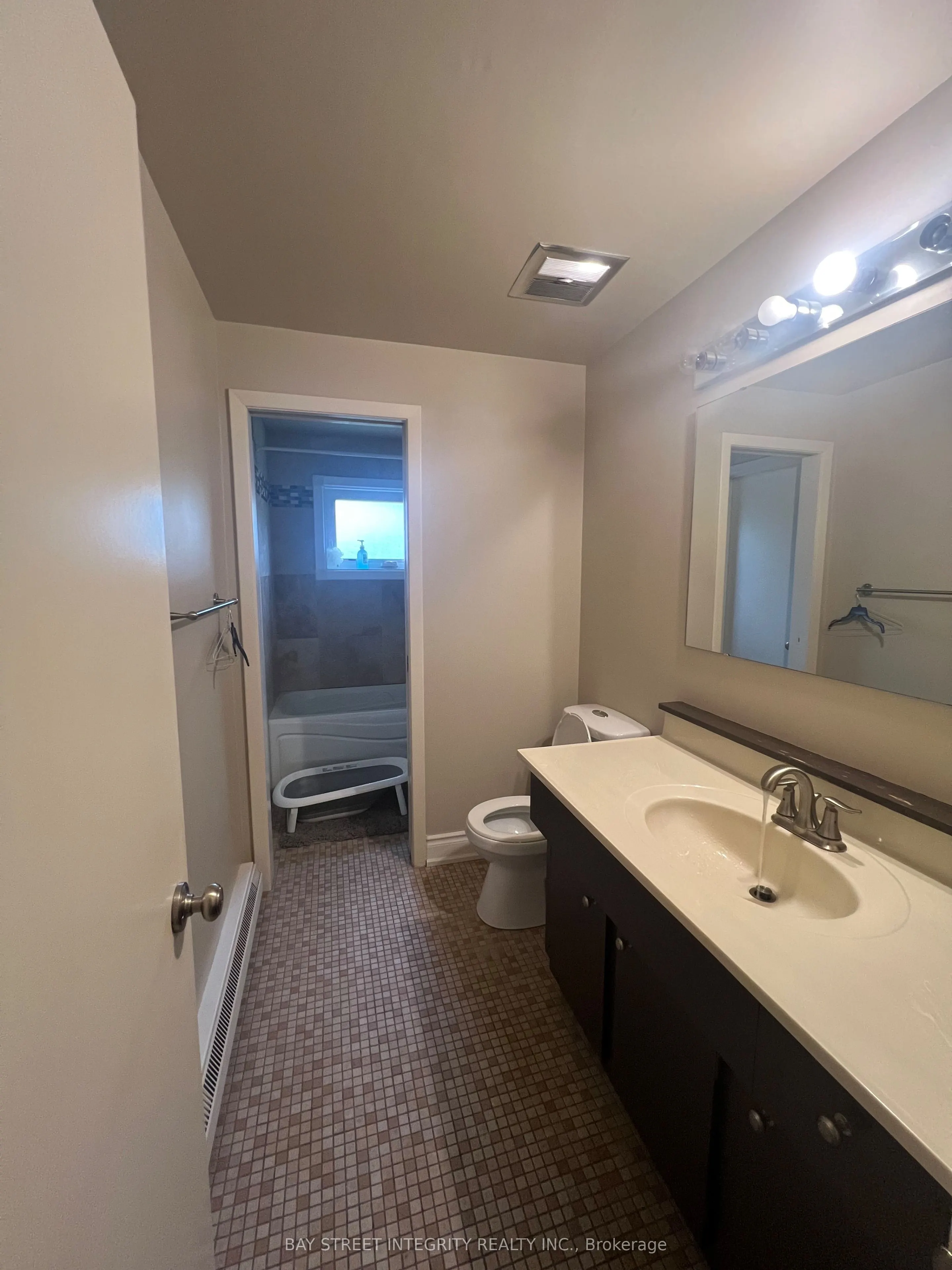 81 Crossbow Crescent