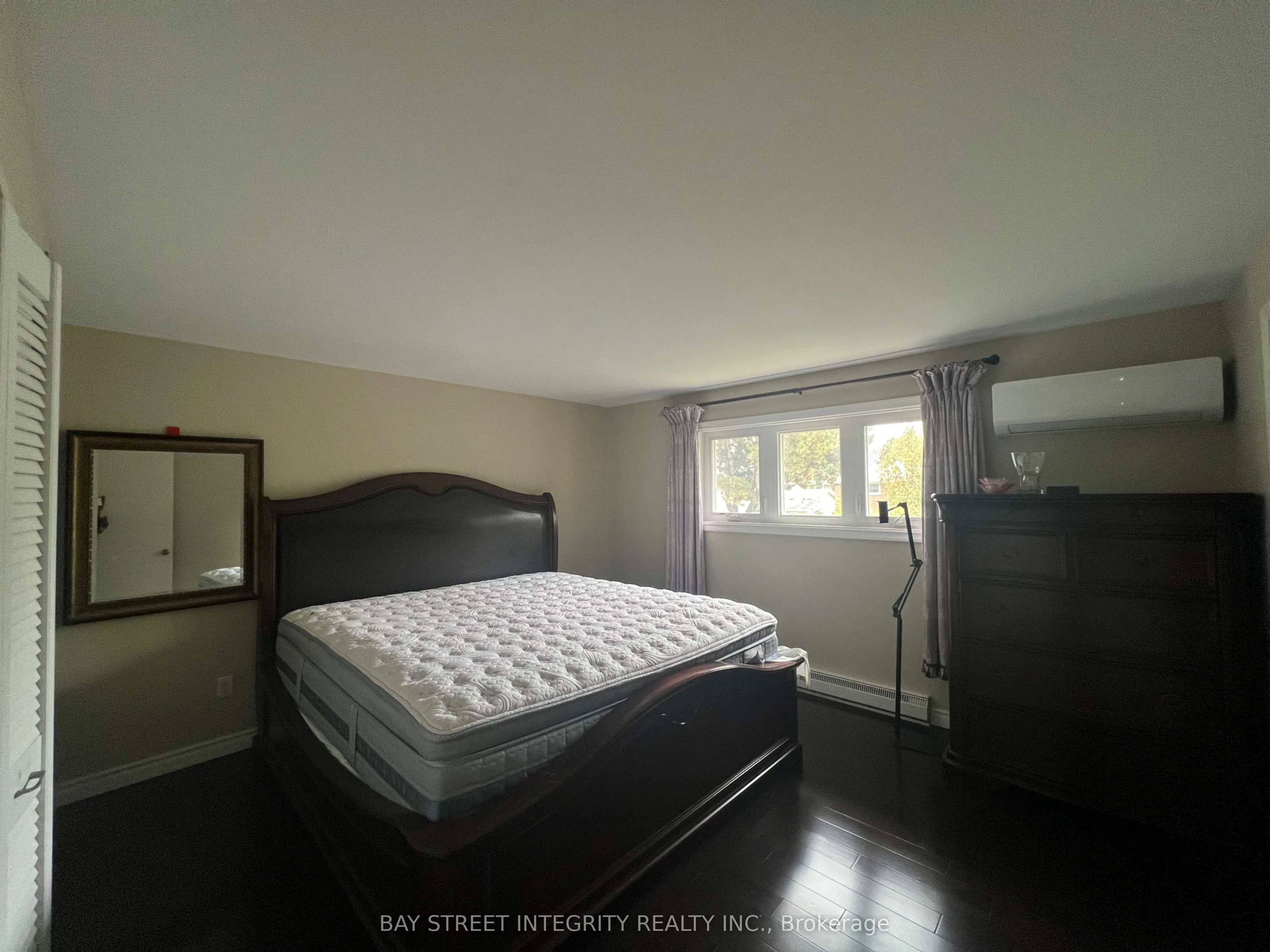 81 Crossbow Crescent