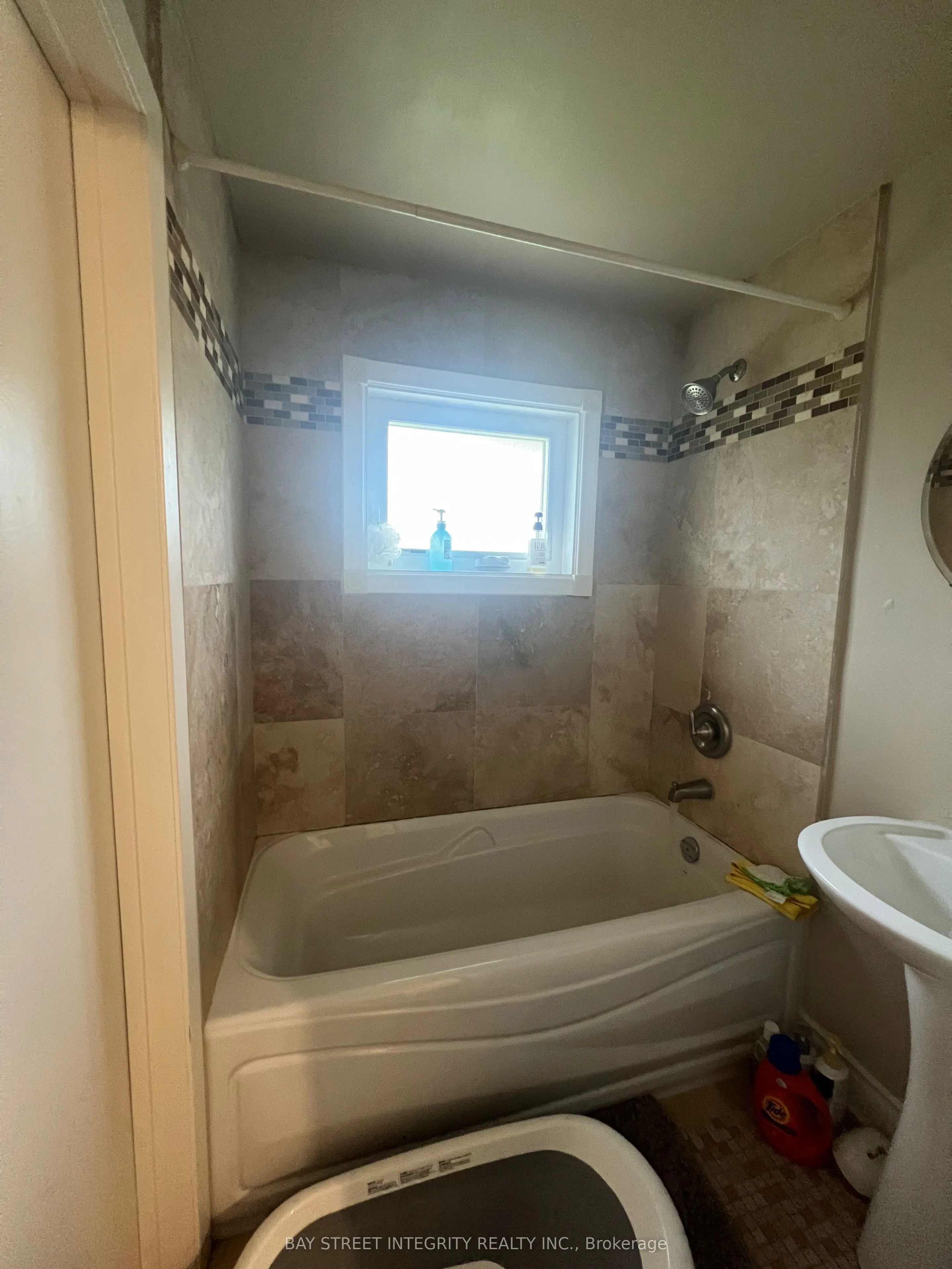 81 Crossbow Crescent