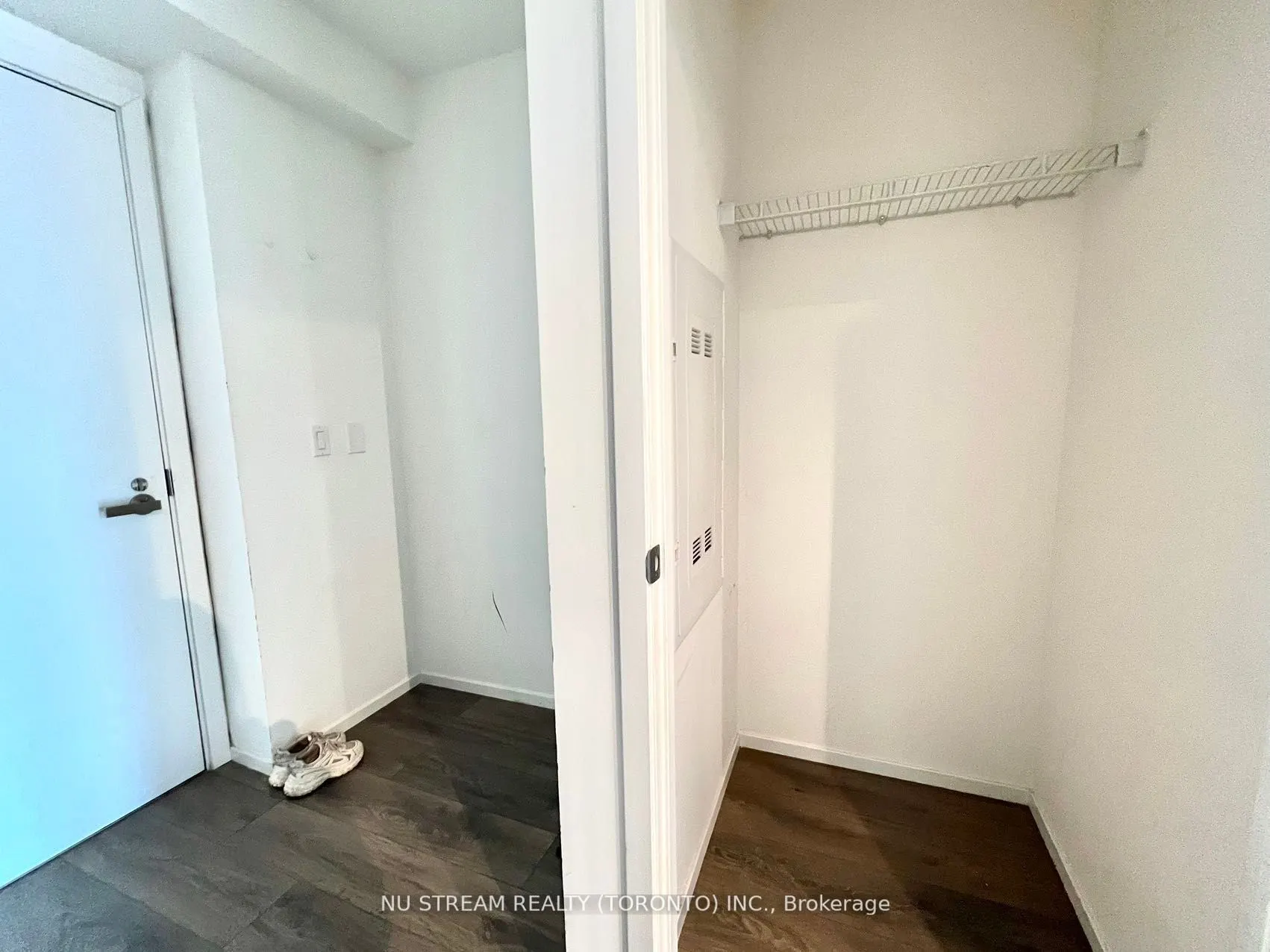 159 Dundas Street E, #2903
