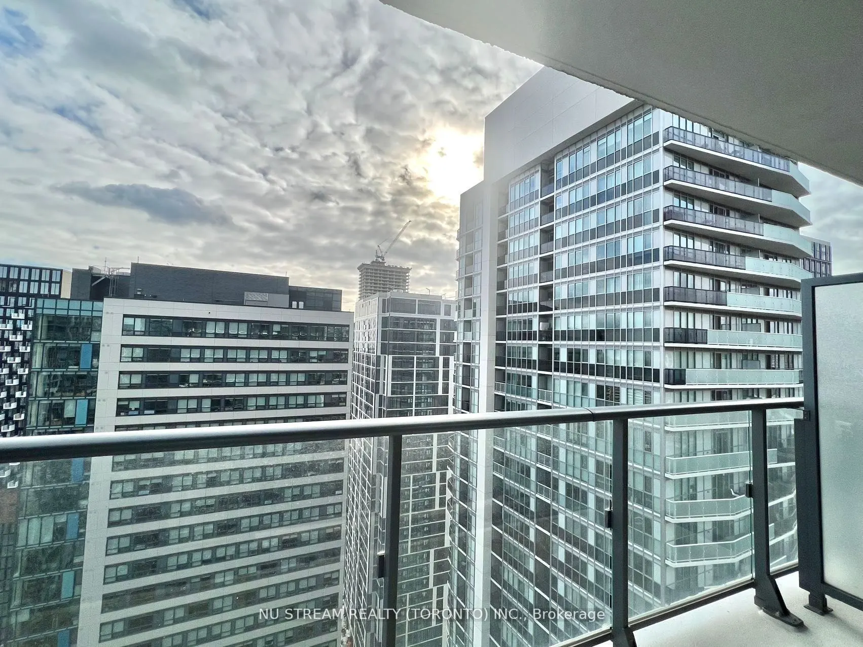 159 Dundas Street E, #2903