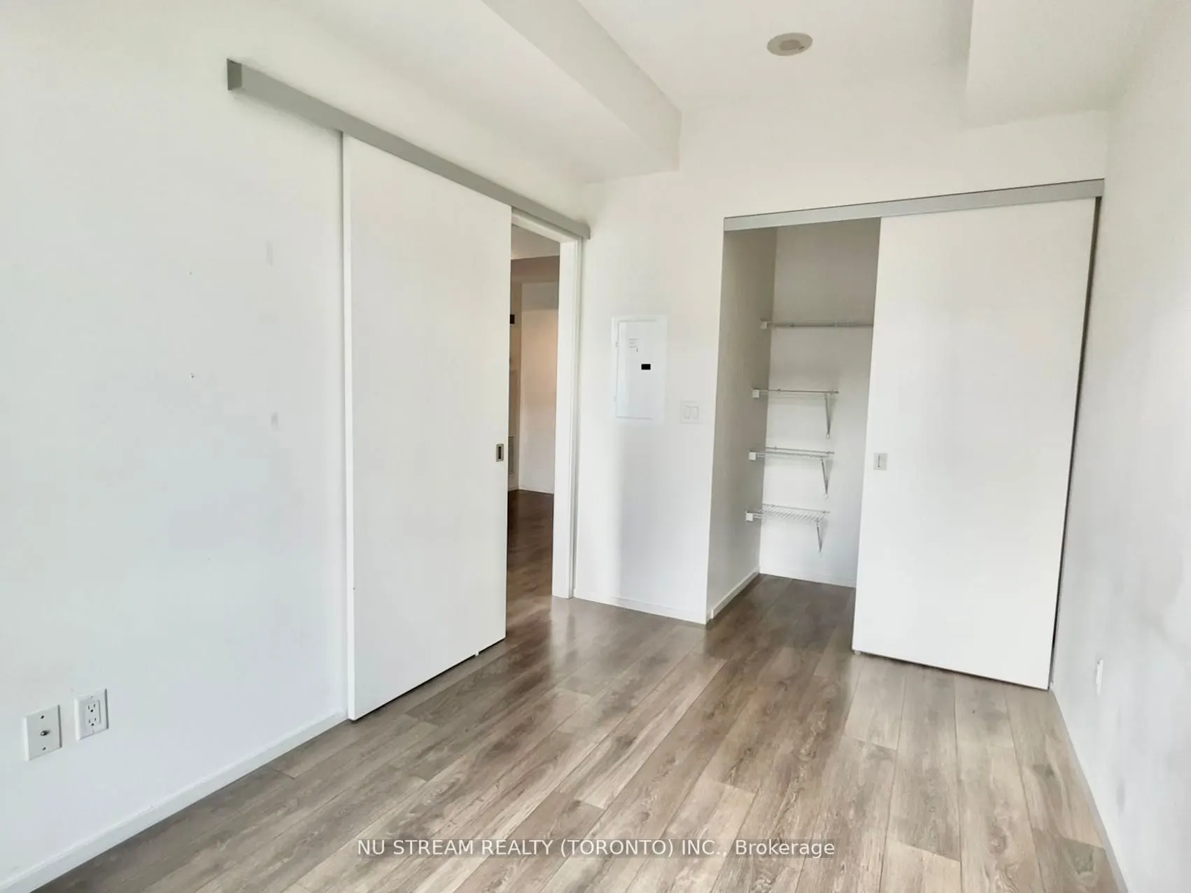 159 Dundas Street E, #2903