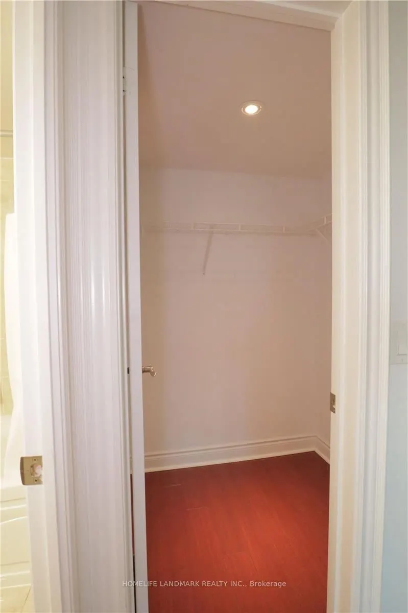 15 Greenview Avenue, #2814