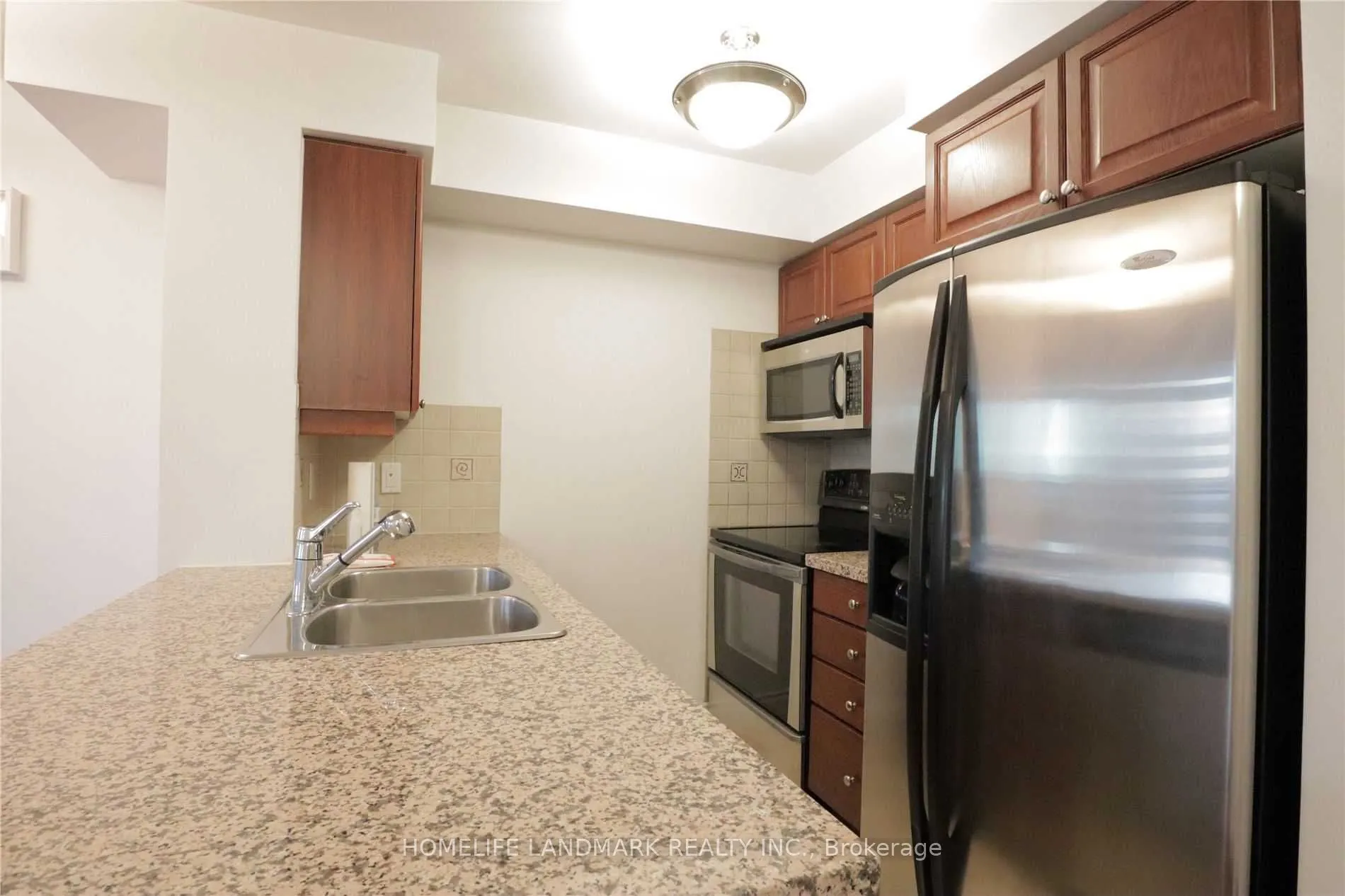 15 Greenview Avenue, #2814