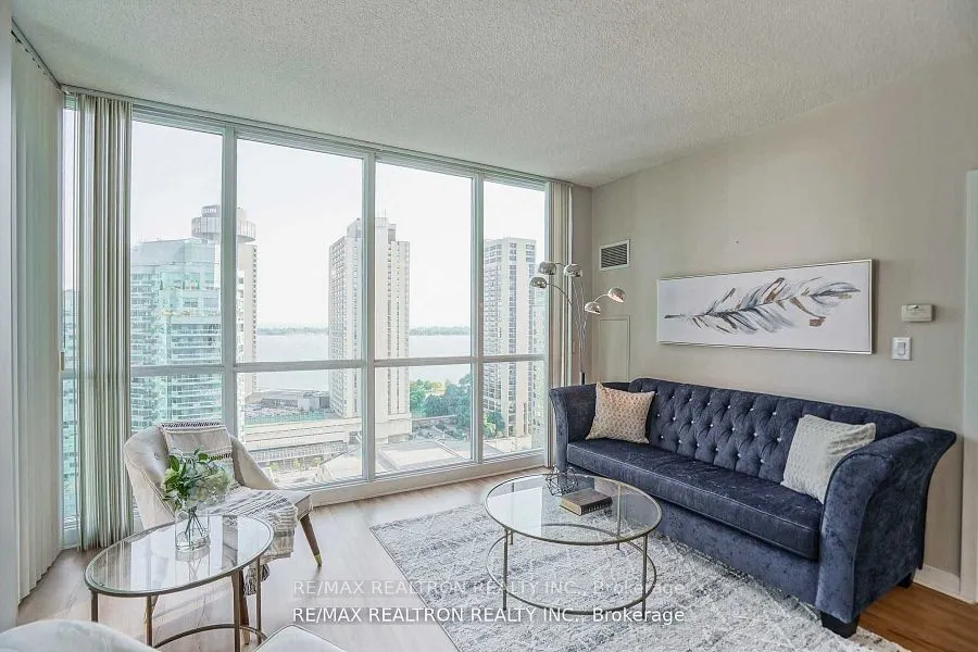 18 Harbour Street, #2108