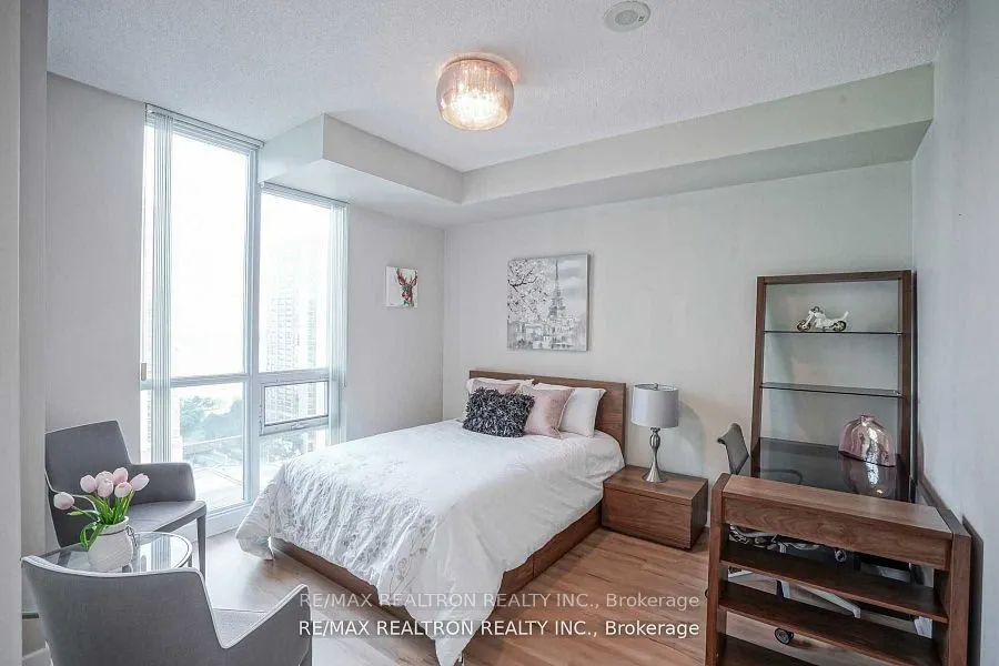 18 Harbour Street, #2108