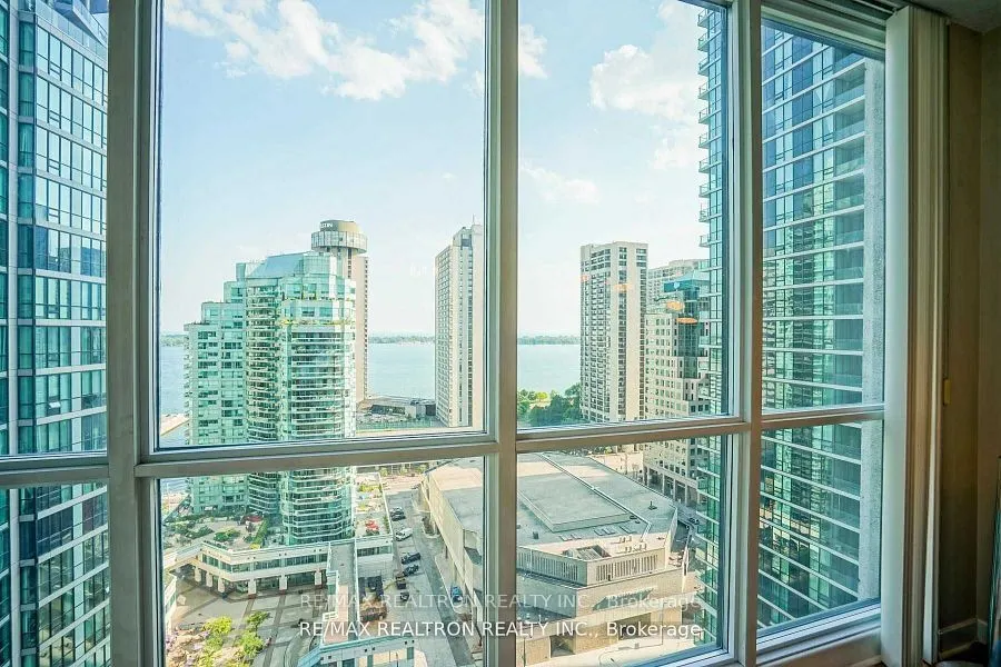 18 Harbour Street, #2108