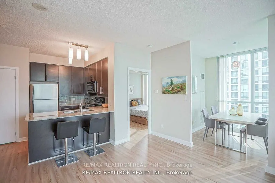 18 Harbour Street, #2108