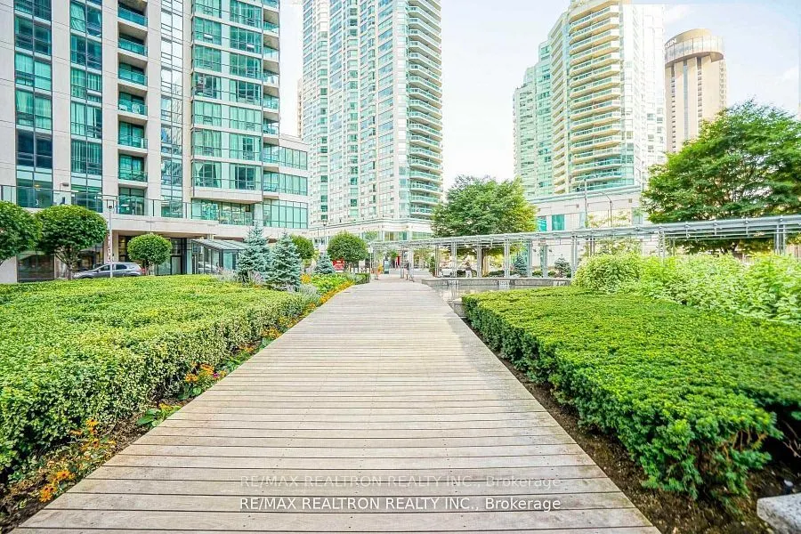 18 Harbour Street, #2108