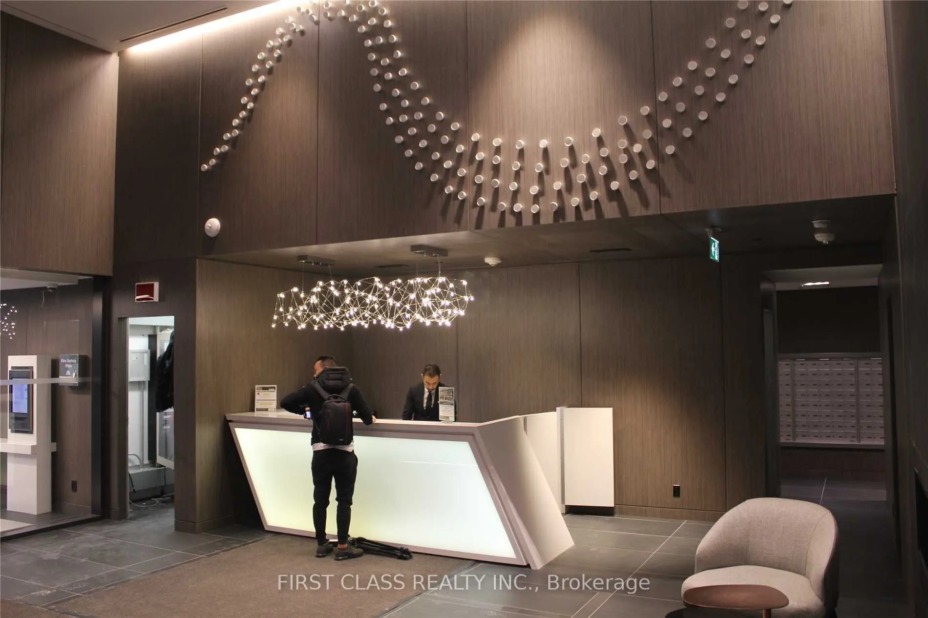 181 Dundas Street E, #5506