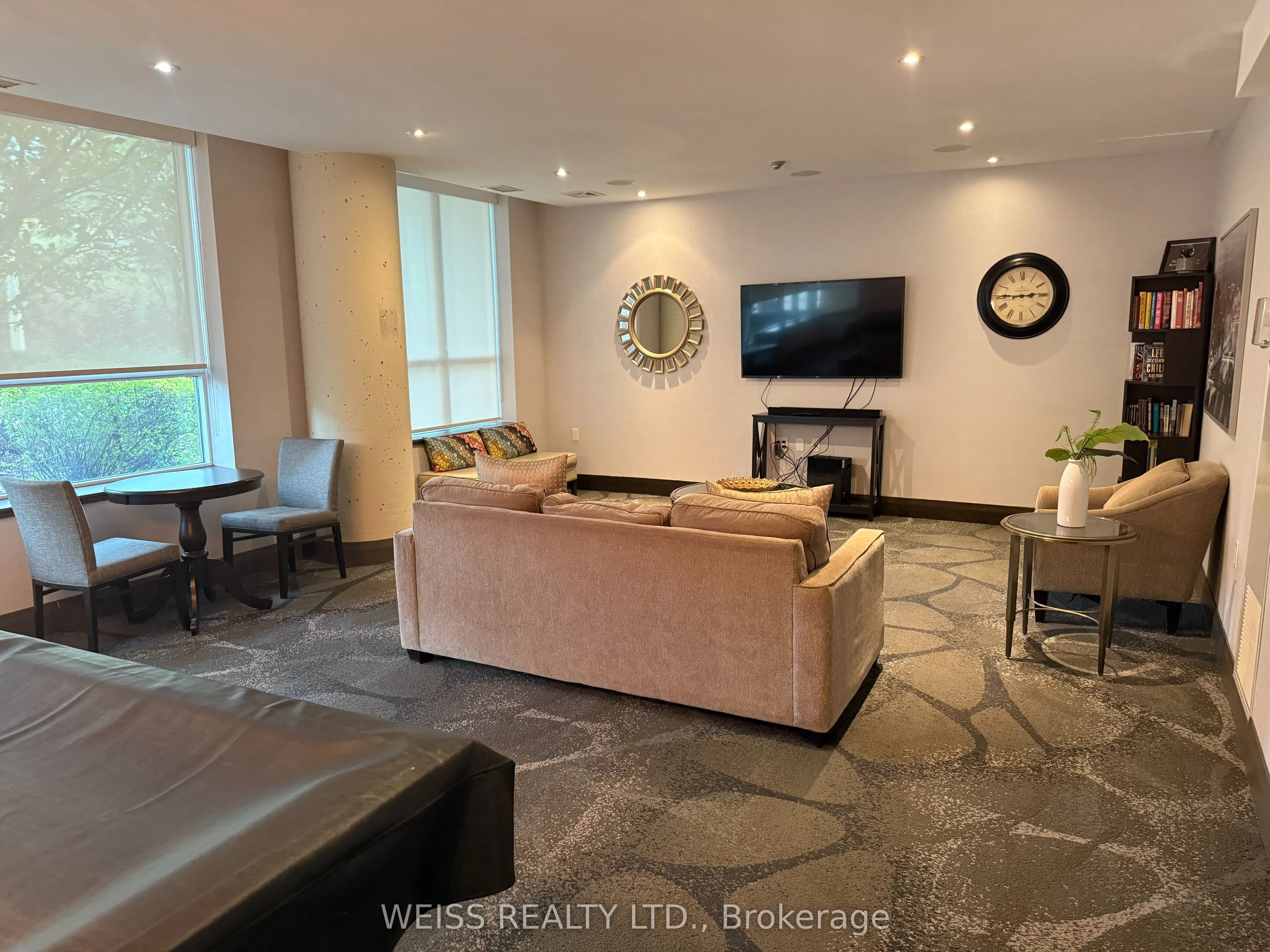 3830 Bathurst Street W, #707