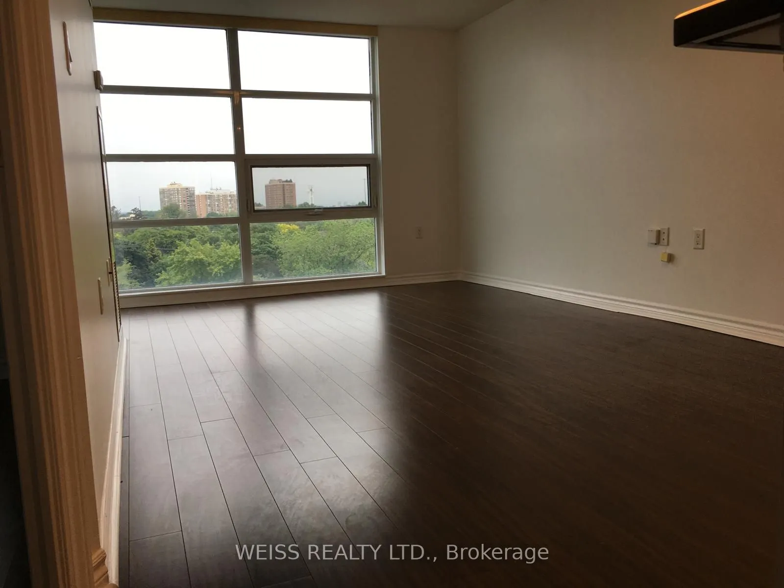 3830 Bathurst Street W, #707