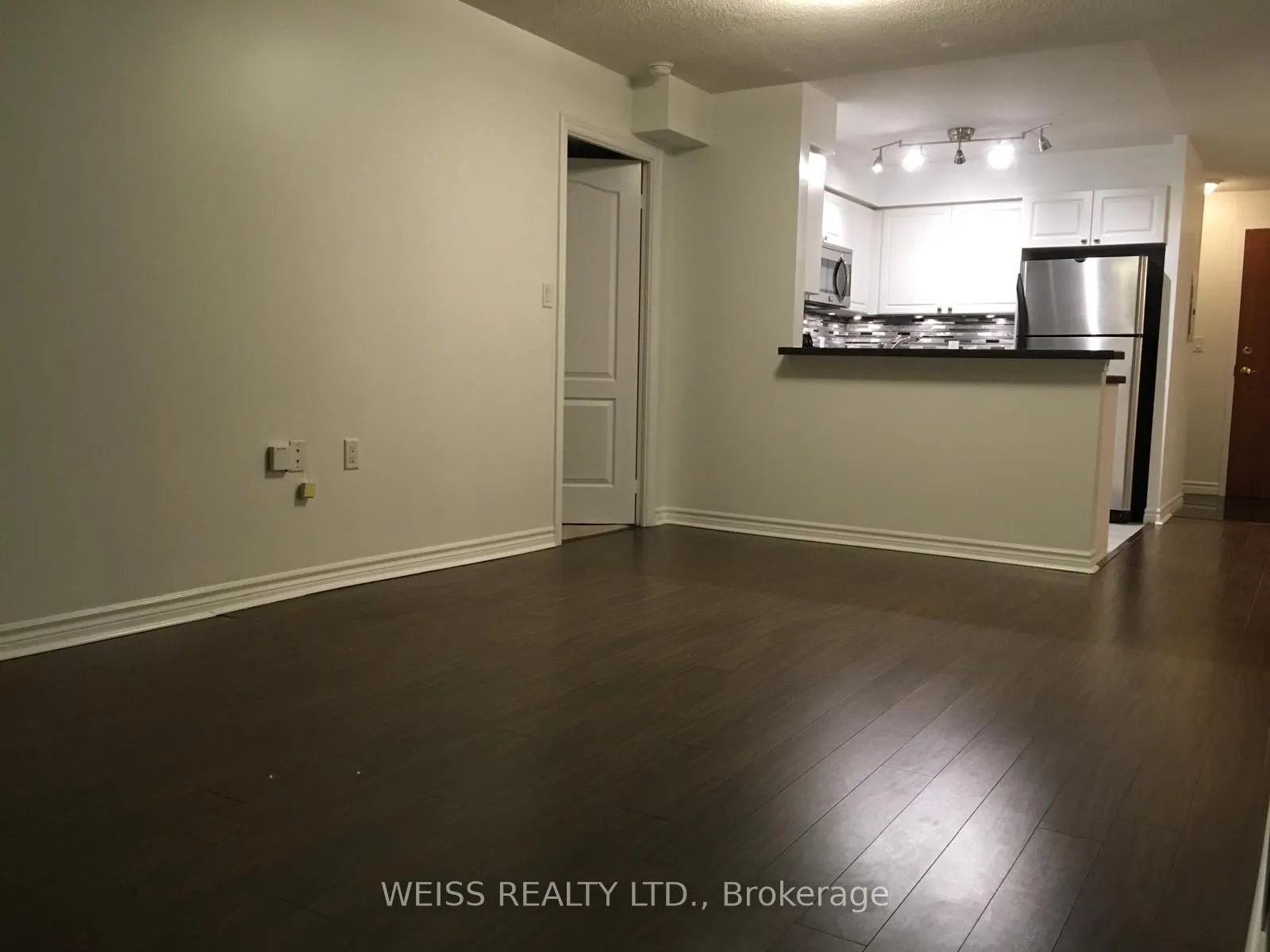 3830 Bathurst Street W, #707