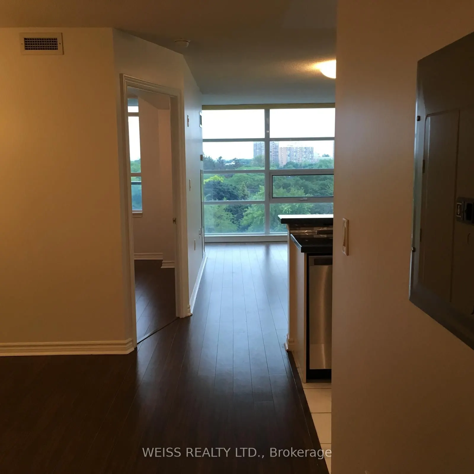 3830 Bathurst Street W, #707