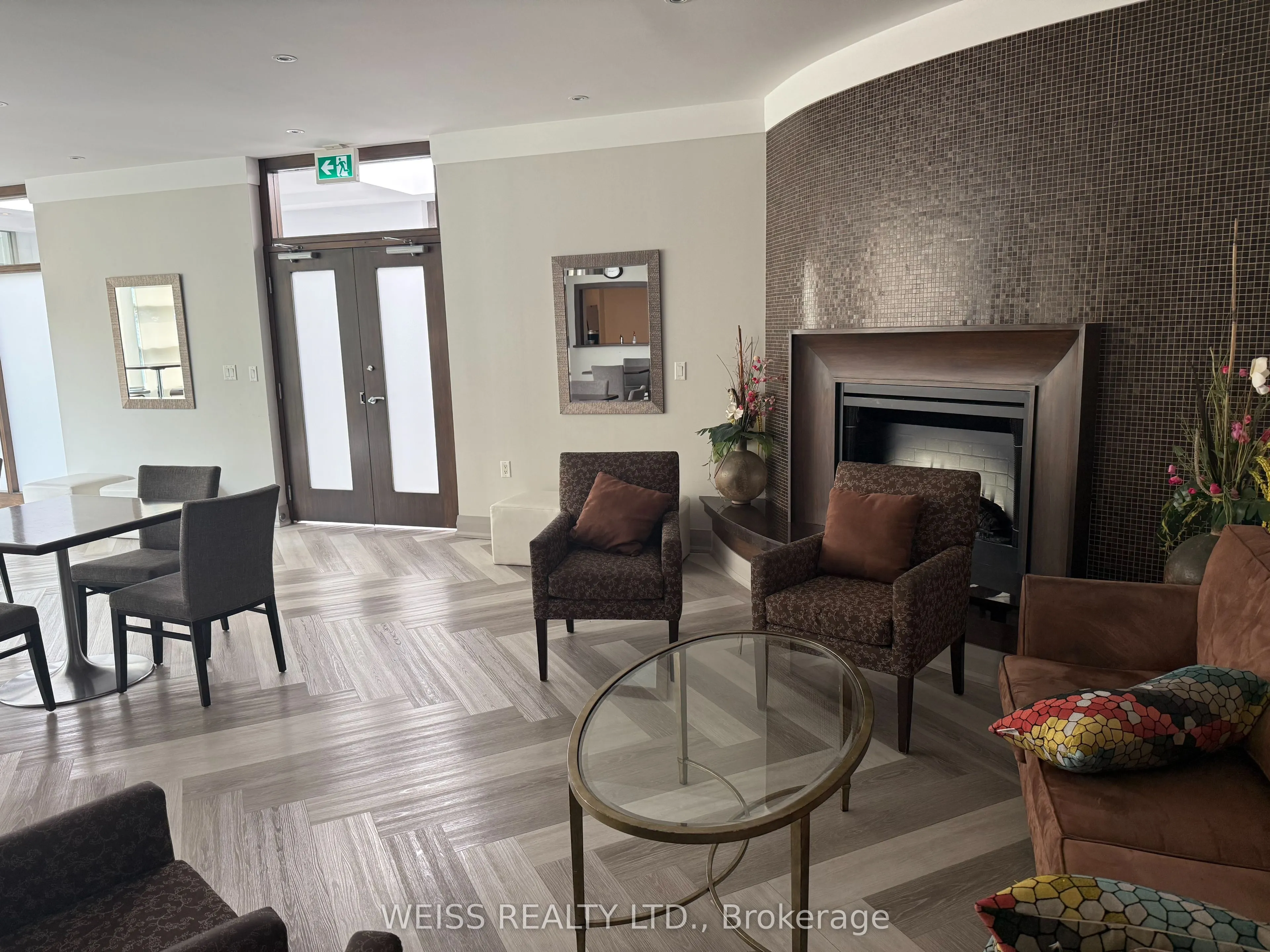 3830 Bathurst Street W, #707