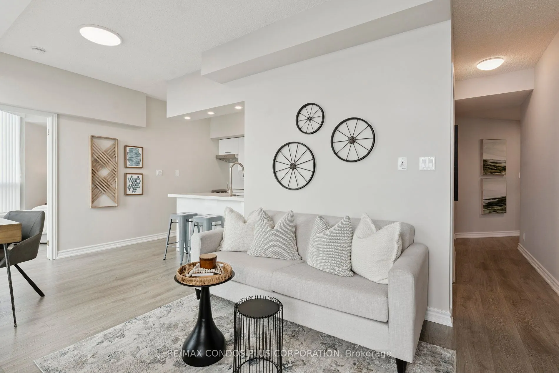 230 Queens Quay W, #1221