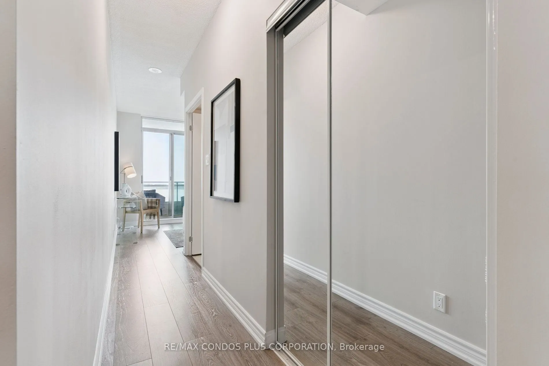 230 Queens Quay W, #1221