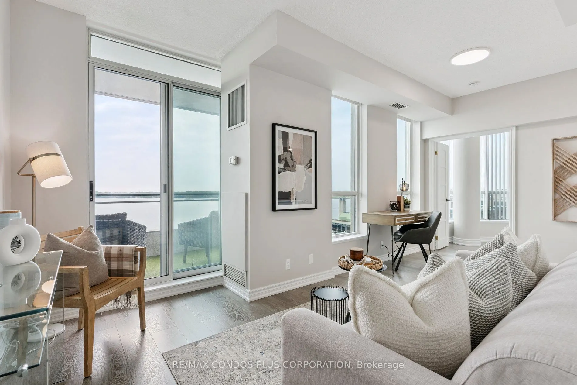 230 Queens Quay W, #1221