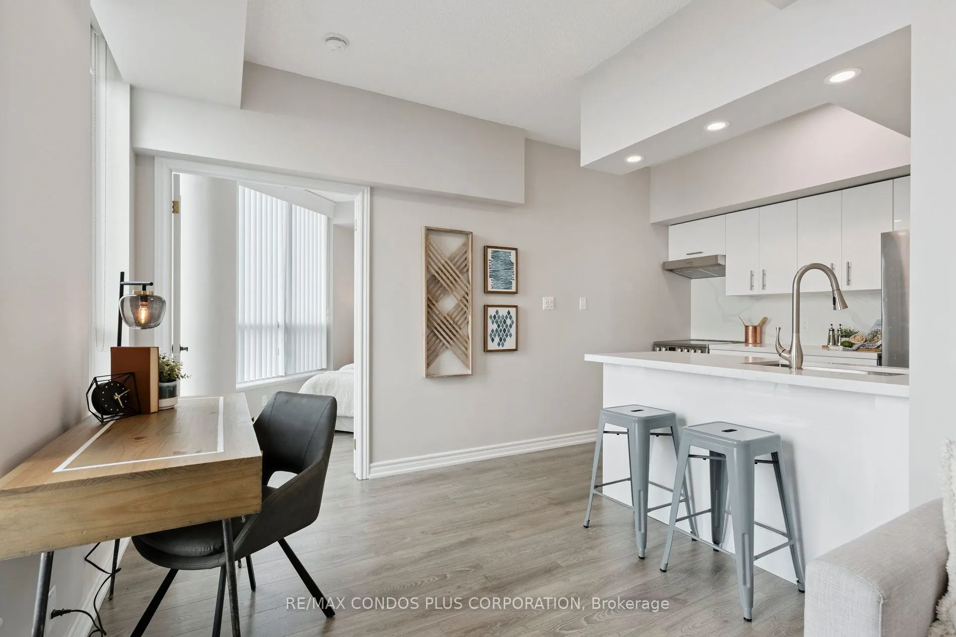 230 Queens Quay W, #1221