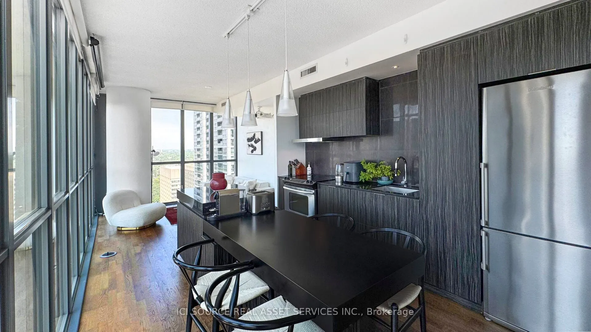101 Charles Street E, #2906