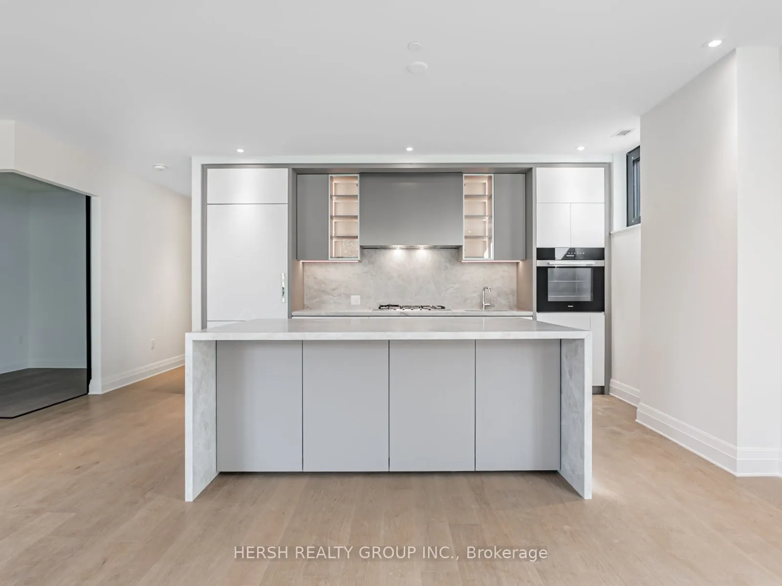 2 Forest Hill Road, #208