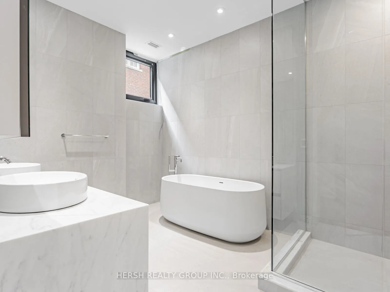 2 Forest Hill Road, #208