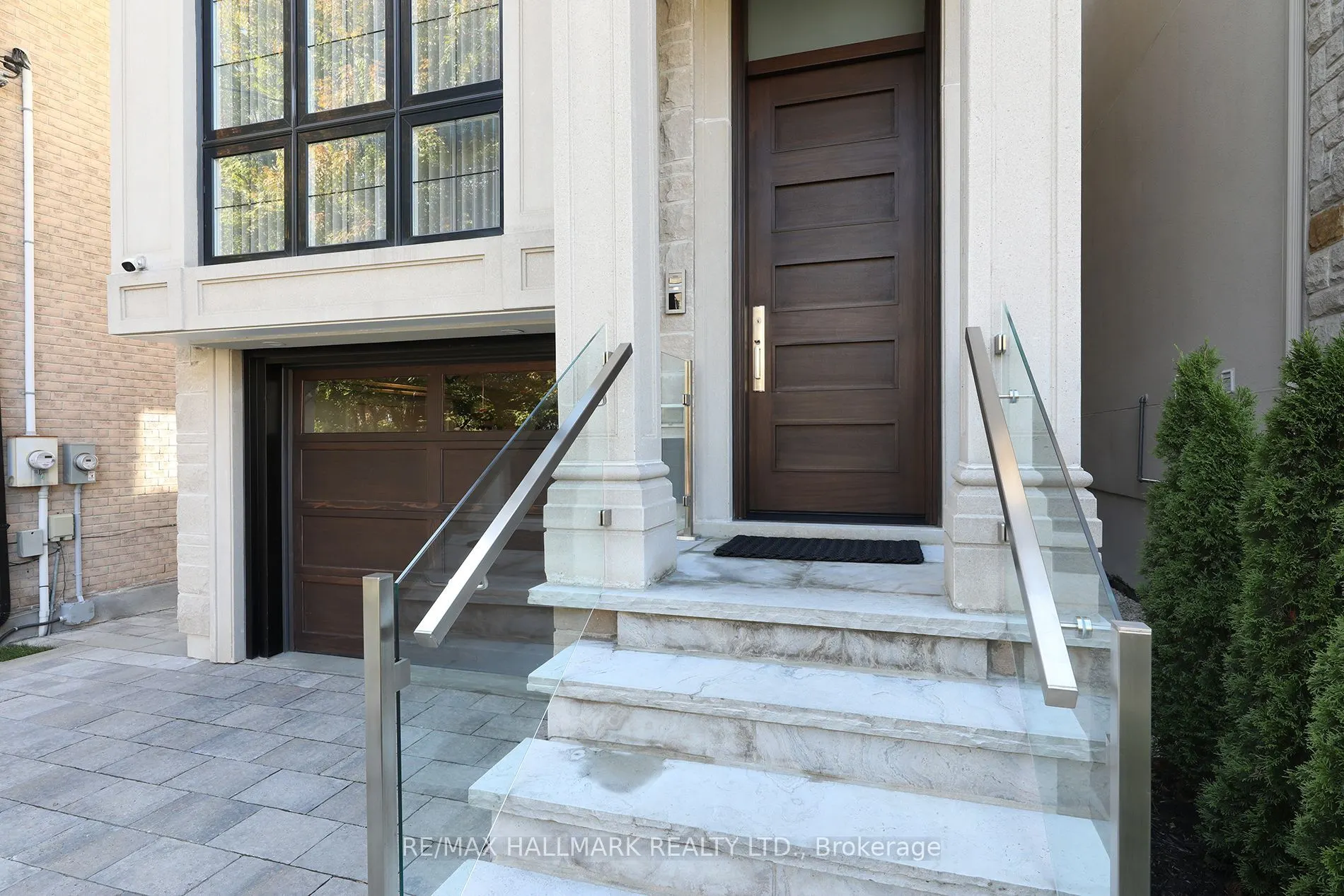159 Roe Avenue