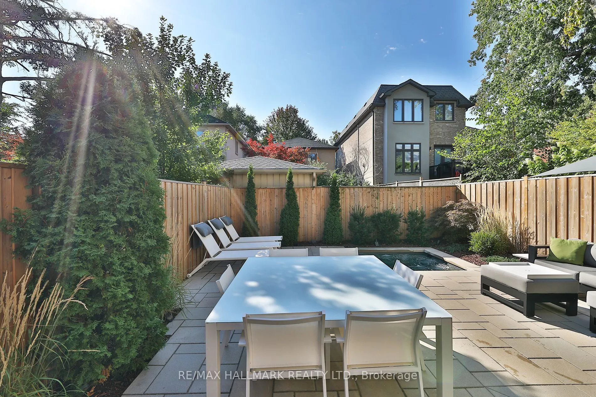 159 Roe Avenue