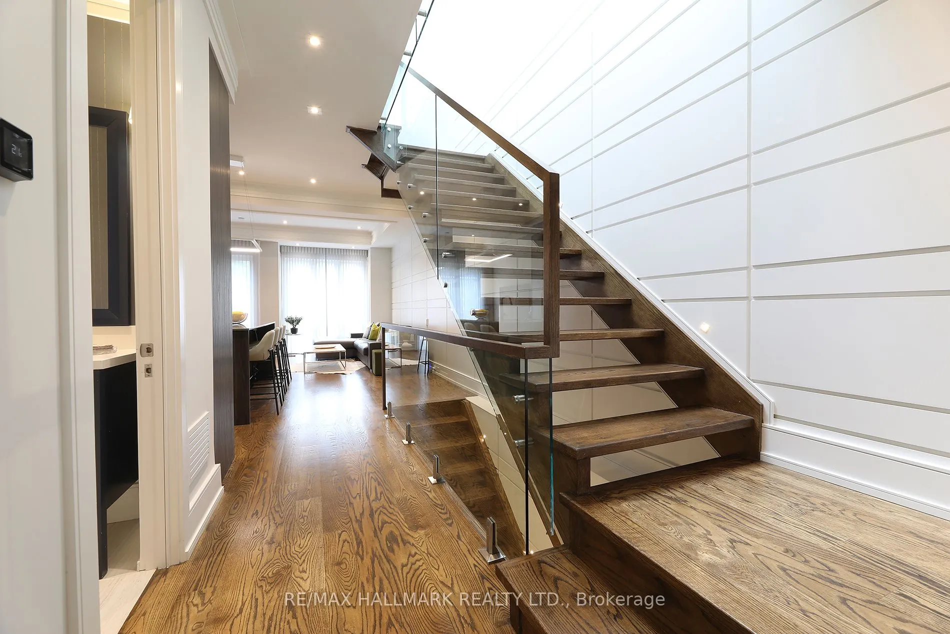 159 Roe Avenue