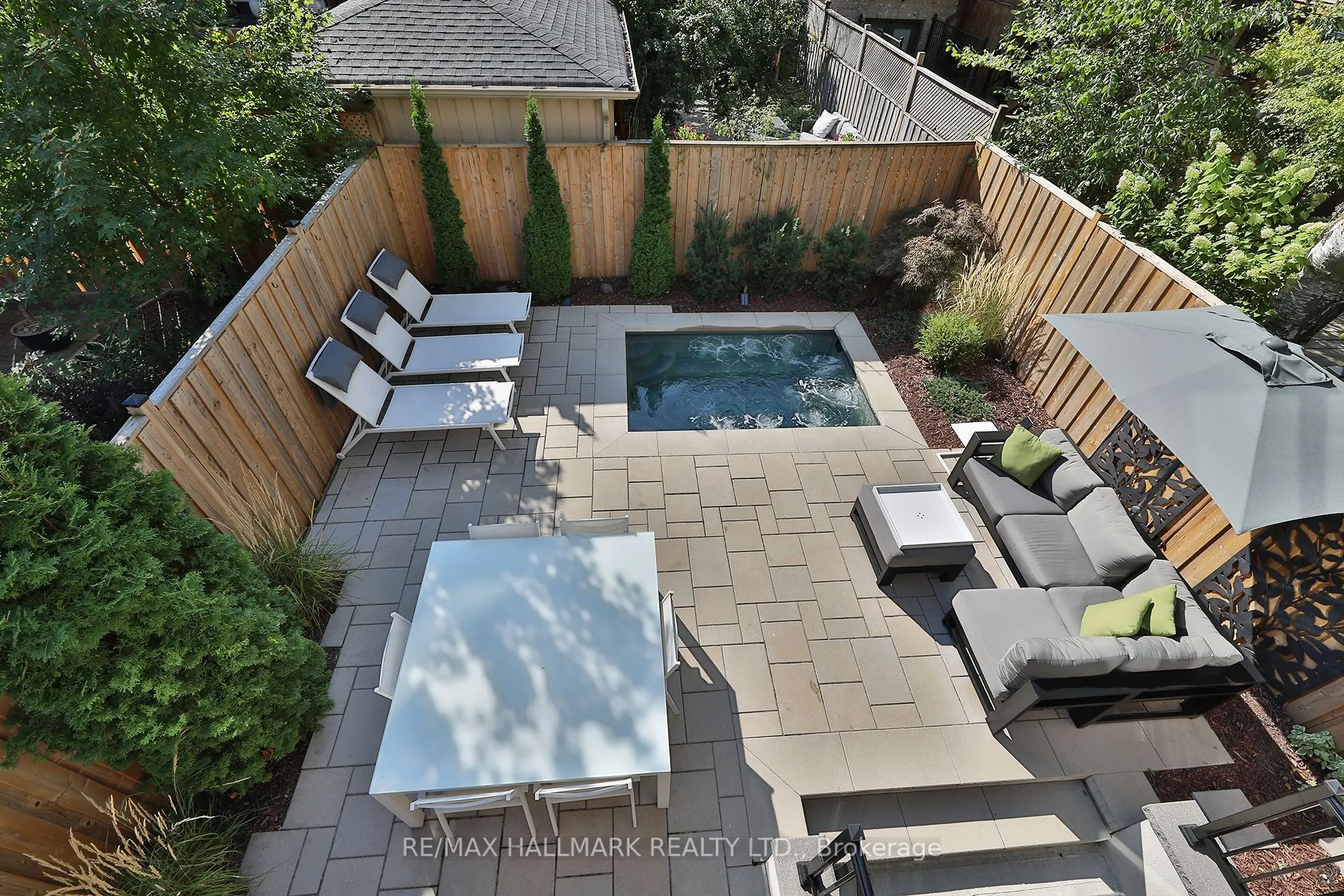 159 Roe Avenue